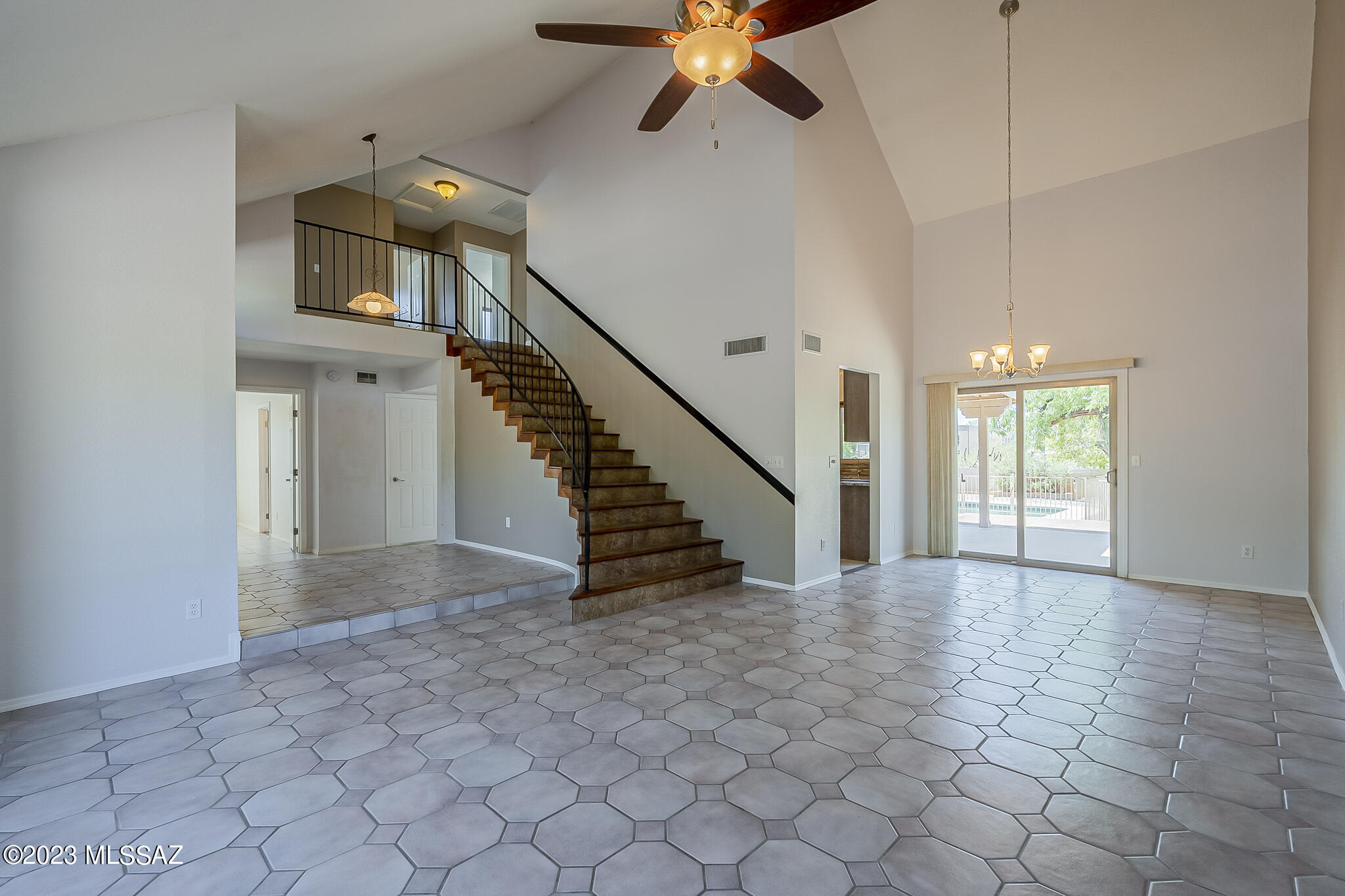 Catalina Madre III  (1-41) - Residential