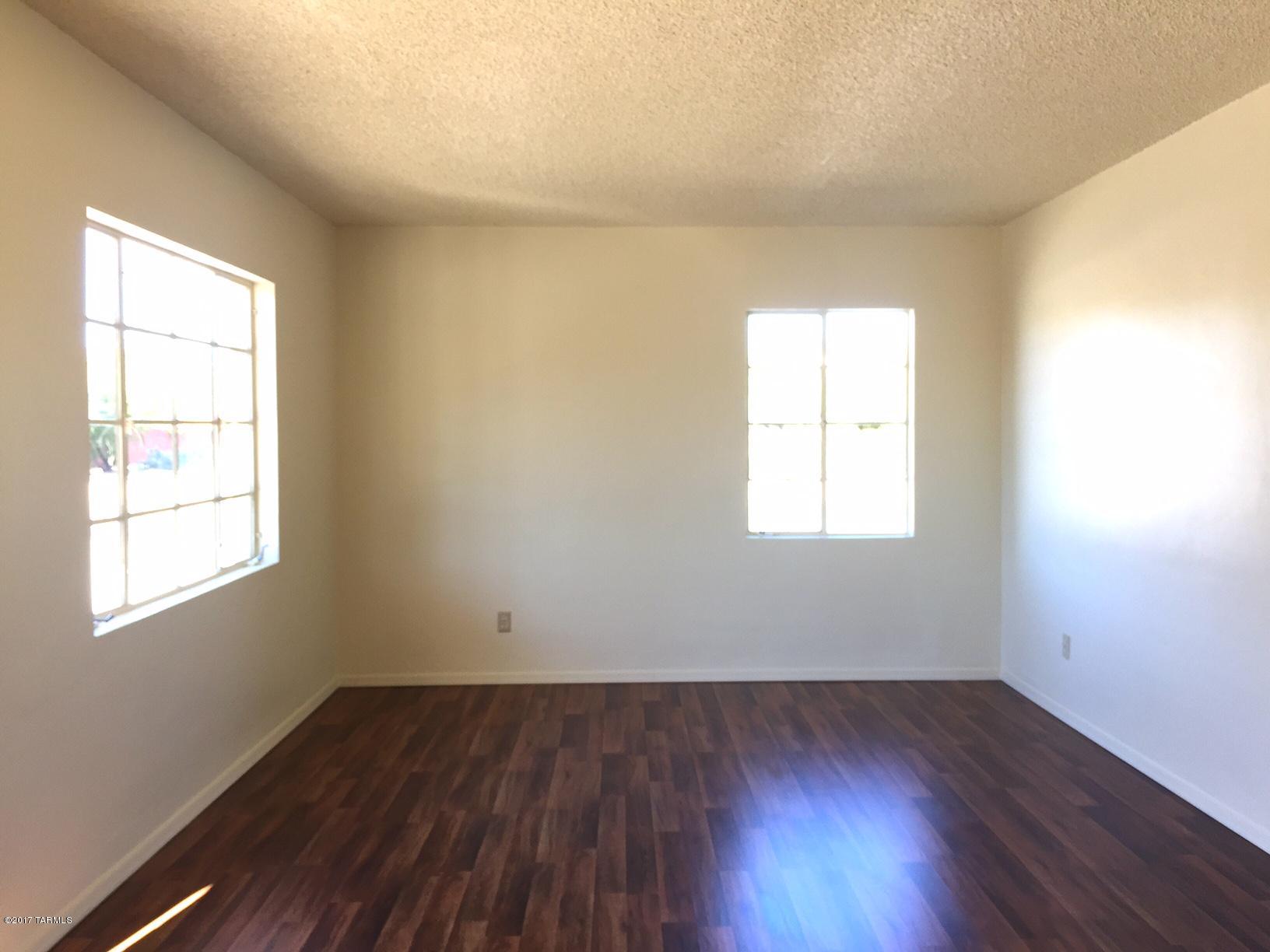 Del Monte Village - Residential