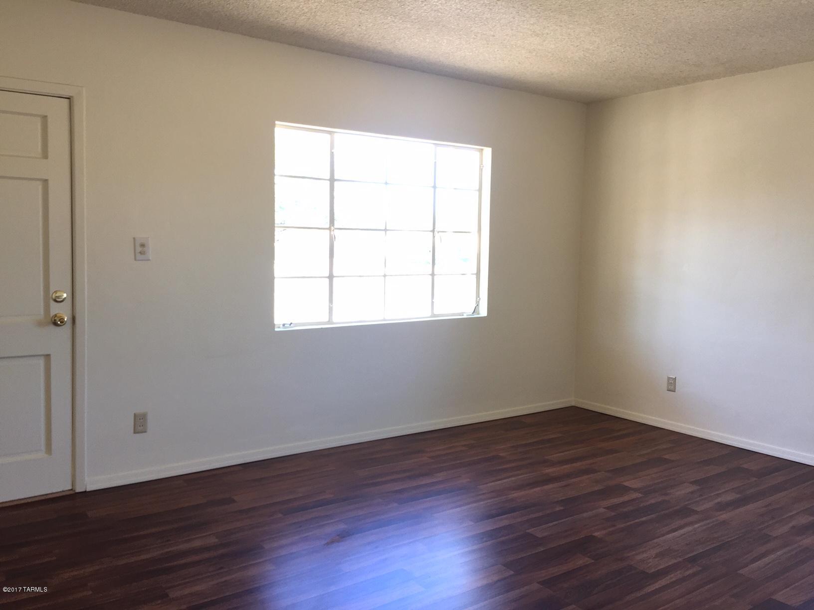 Del Monte Village - Residential