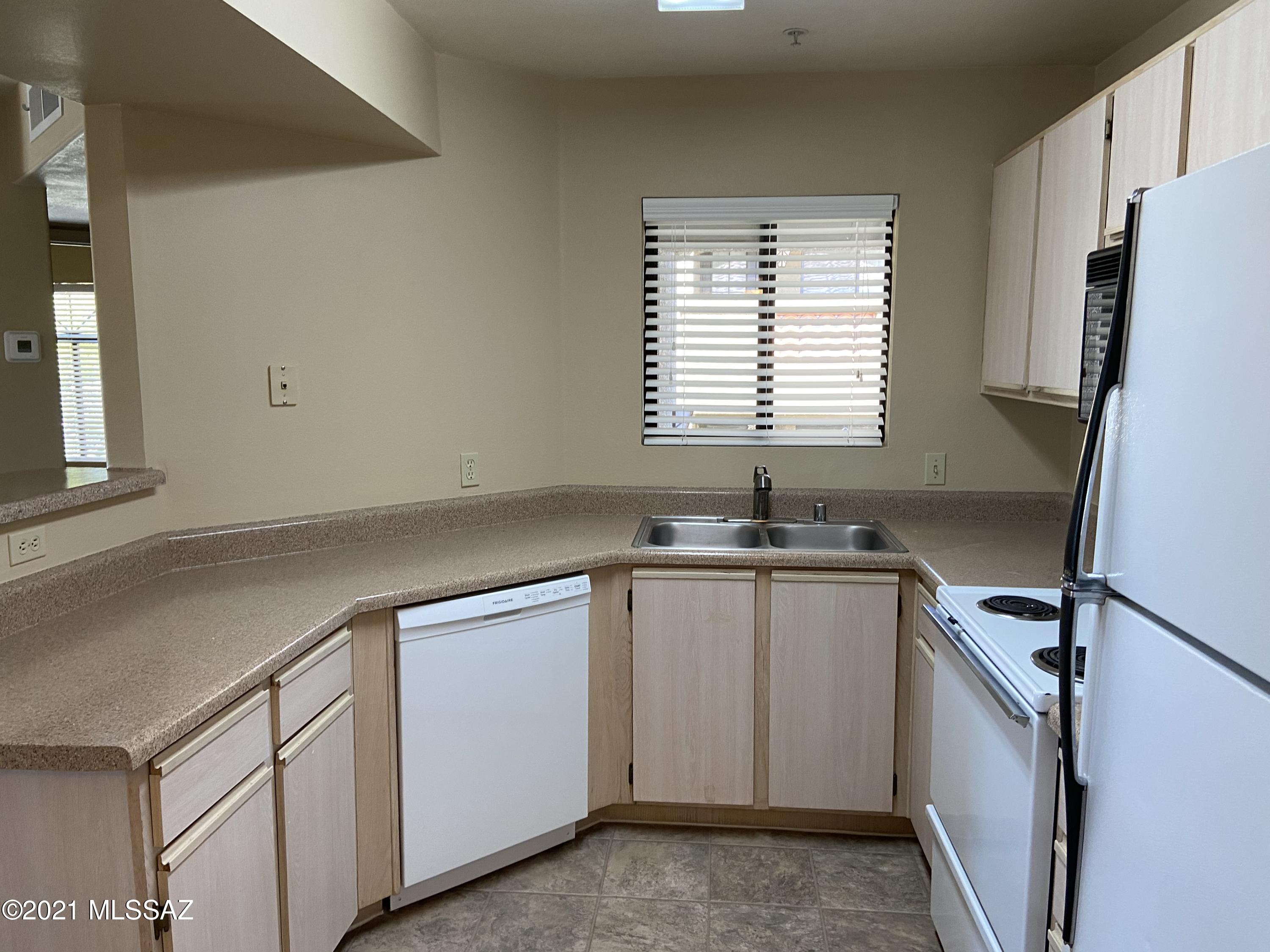 Veranda at Ventana Condominiums - Residential Lease