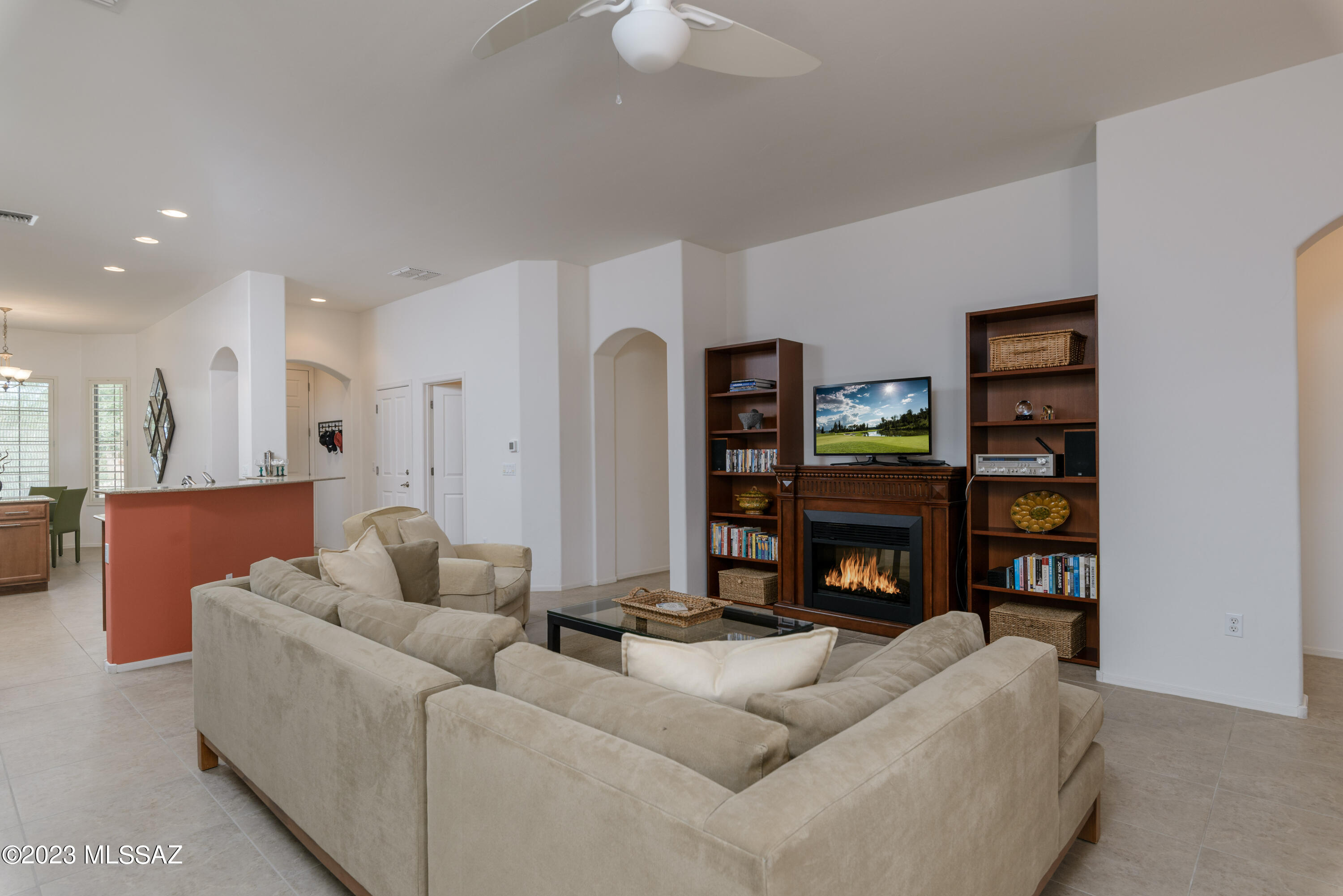 Rancho Vistoso NGHB 10 PCLS S,U & V - Residential