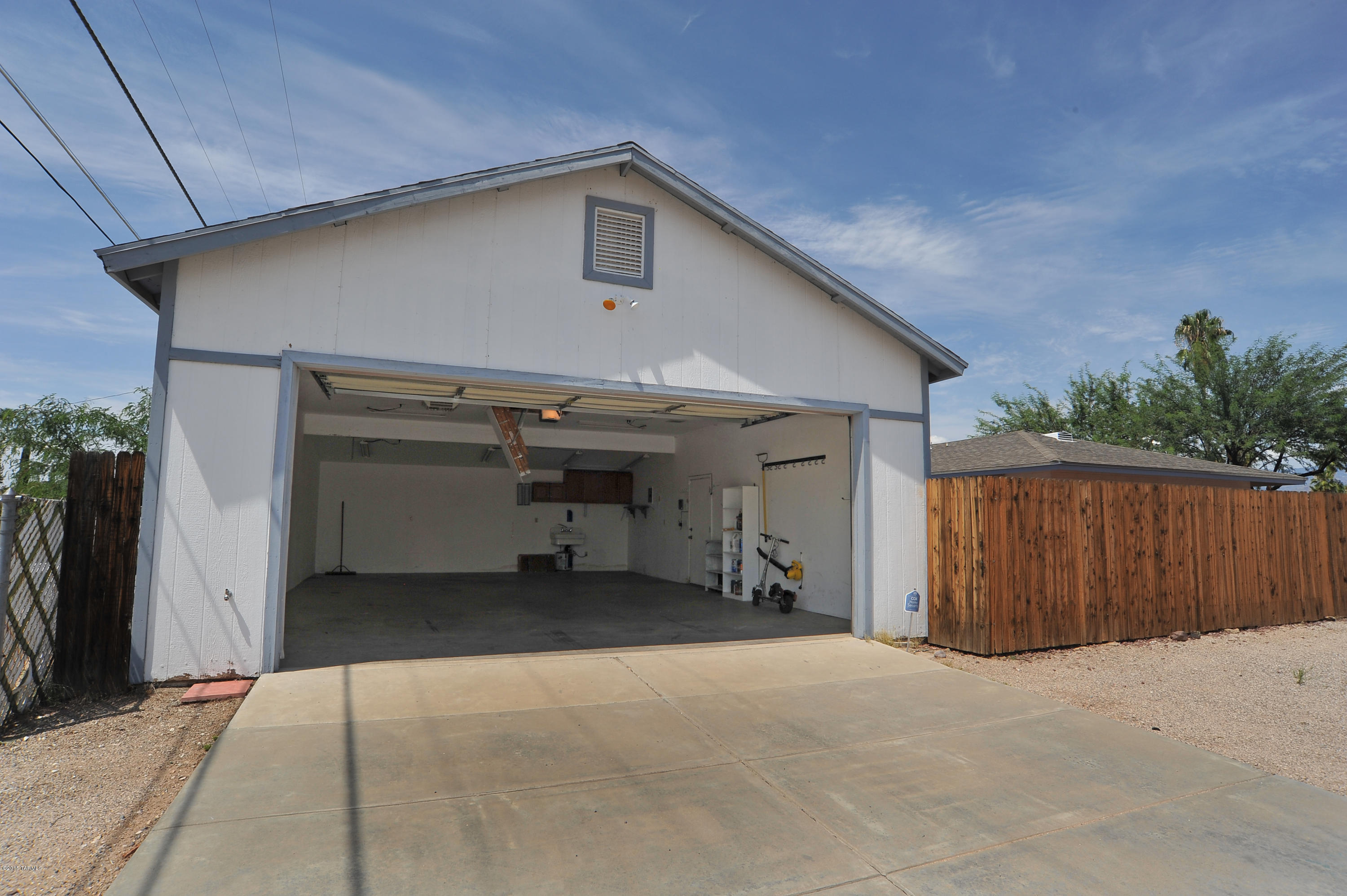 Miramonte Terr - Residential