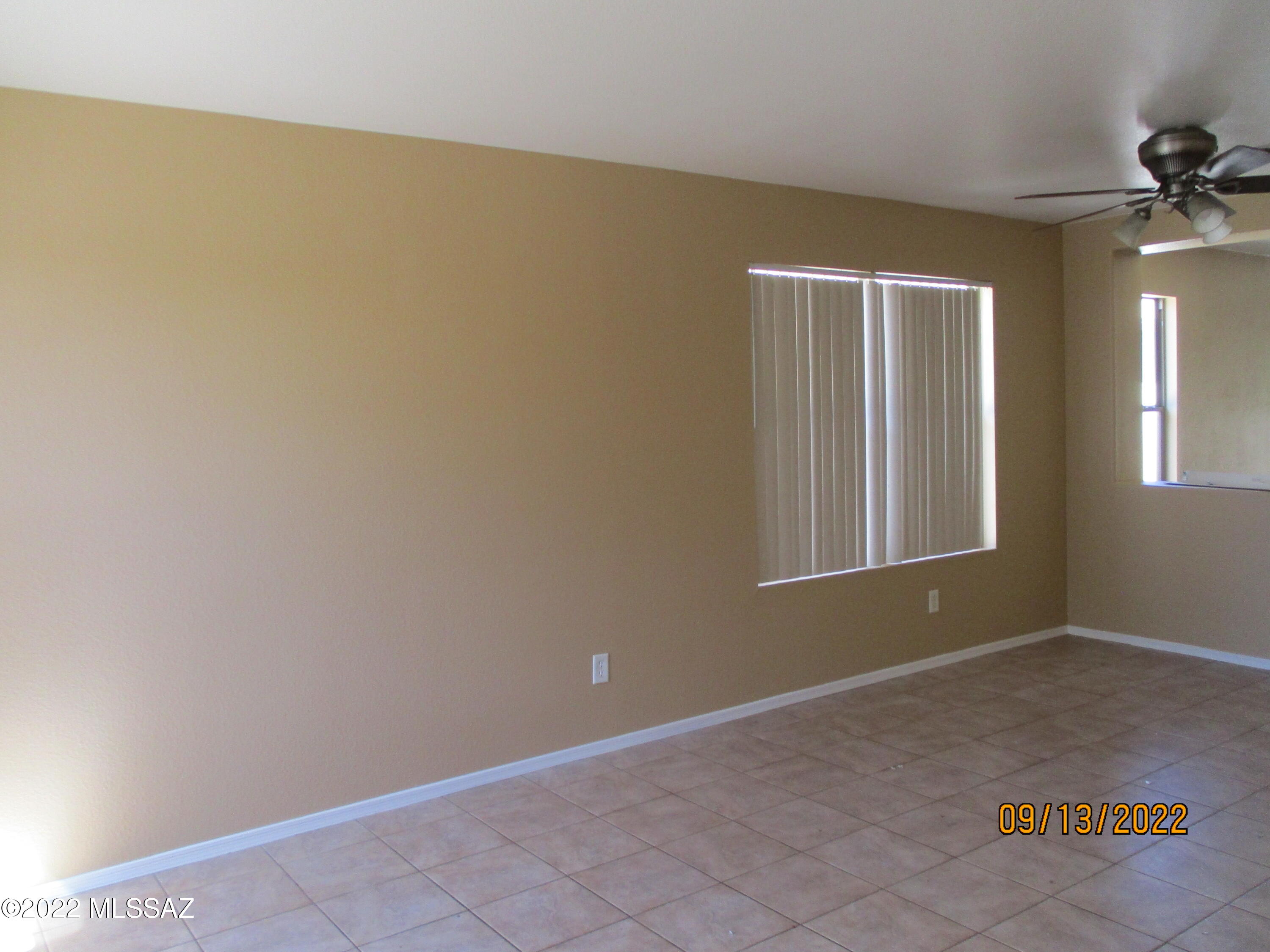 Arizona La Victoria (1-131) - Residential Lease
