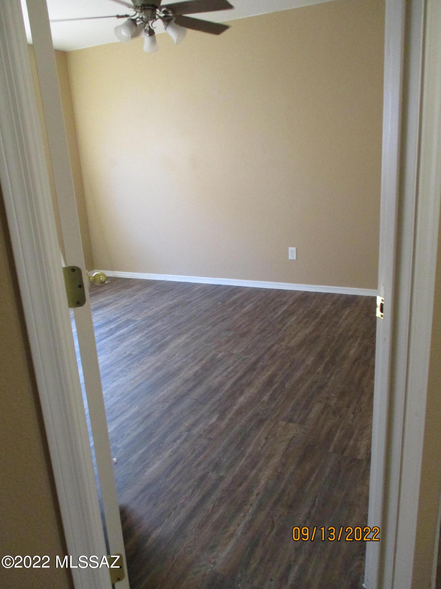Arizona La Victoria (1-131) - Residential Lease