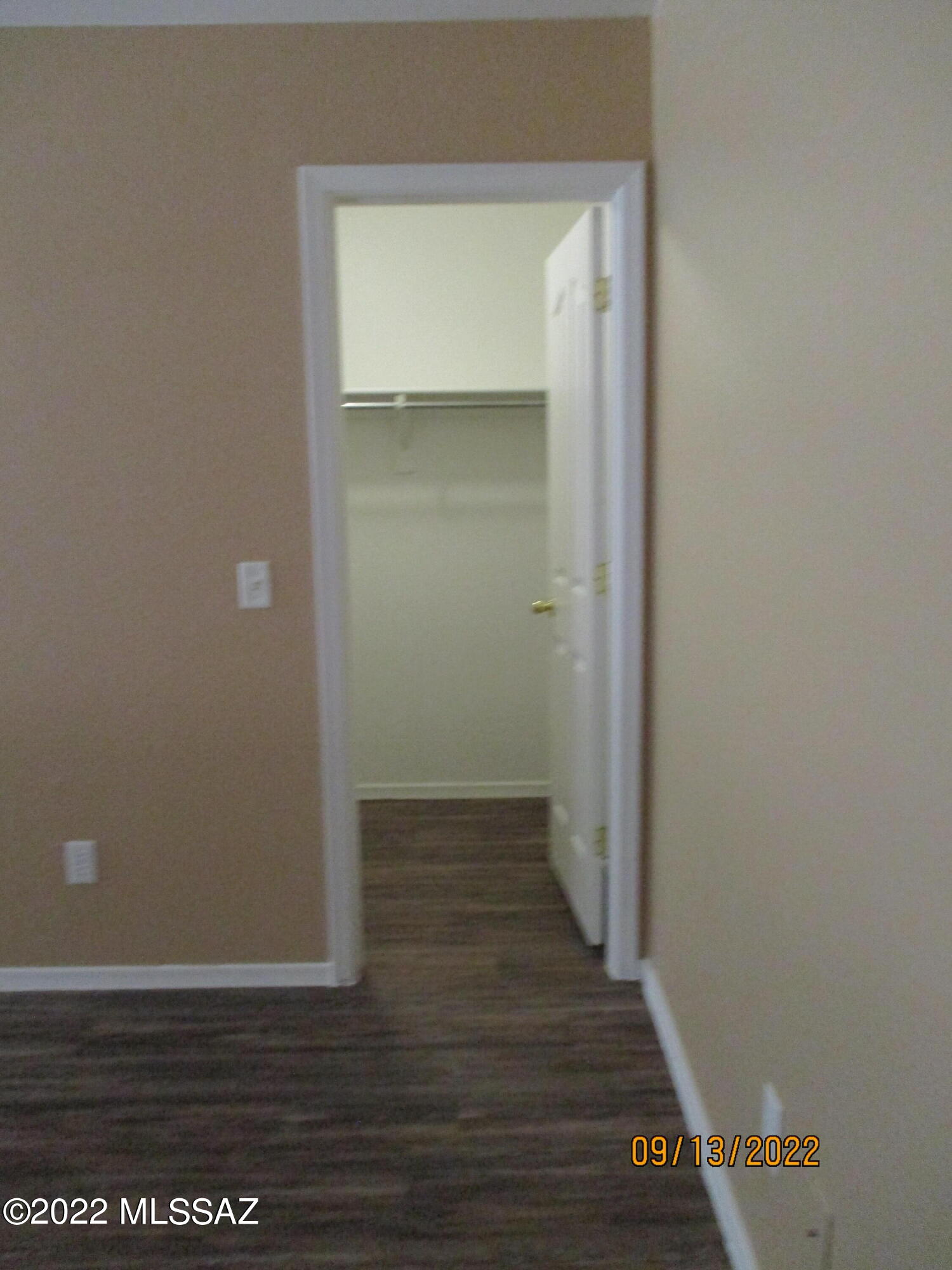 Arizona La Victoria (1-131) - Residential Lease
