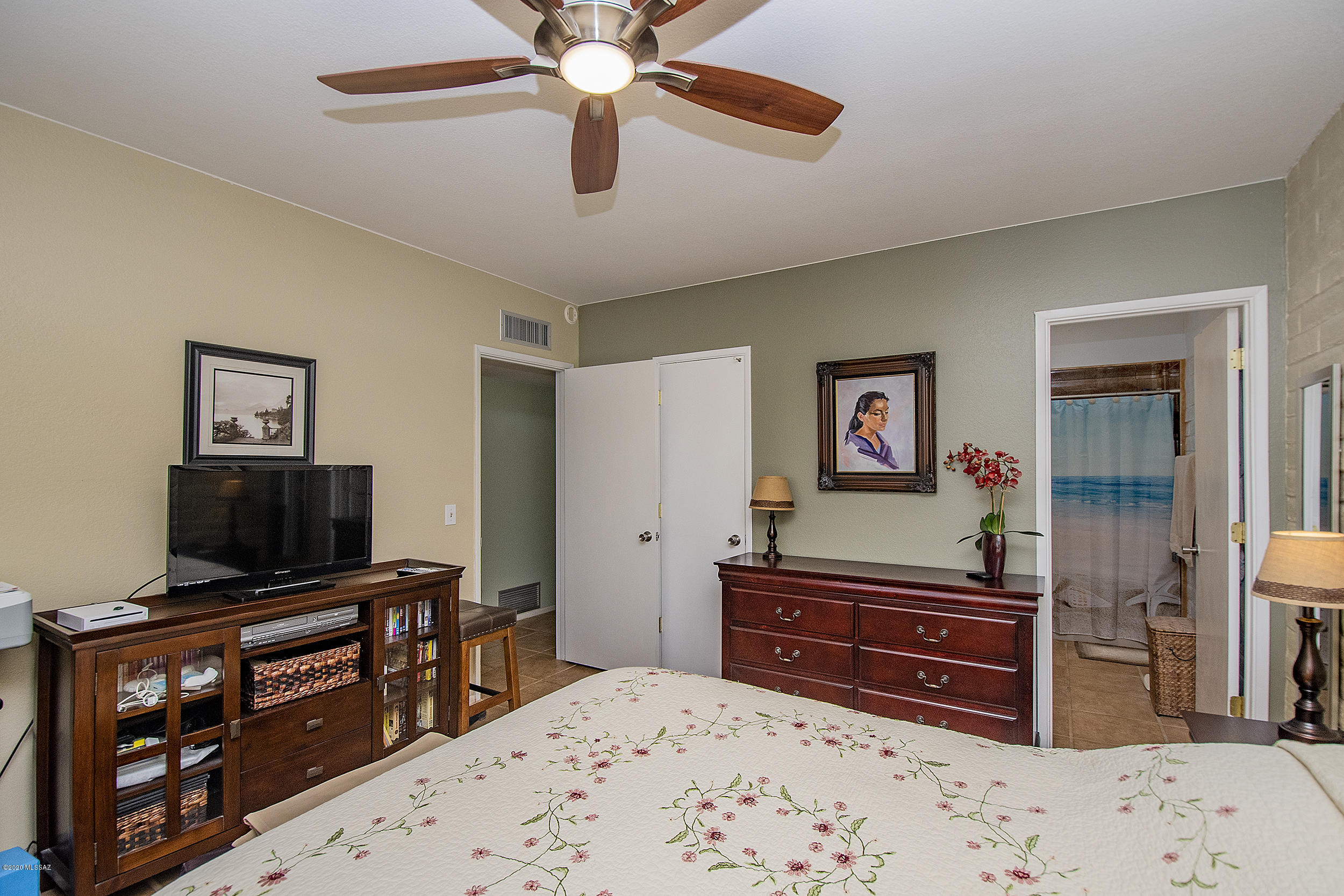 Oro Valley Townhouses (47-52, 58-91) - Residential