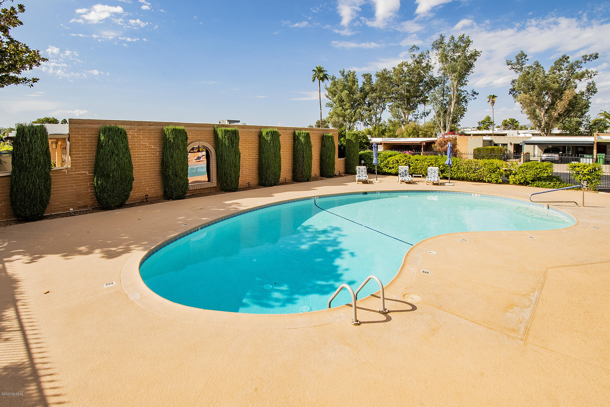 Oro Valley Townhouses (47-52, 58-91) - Residential