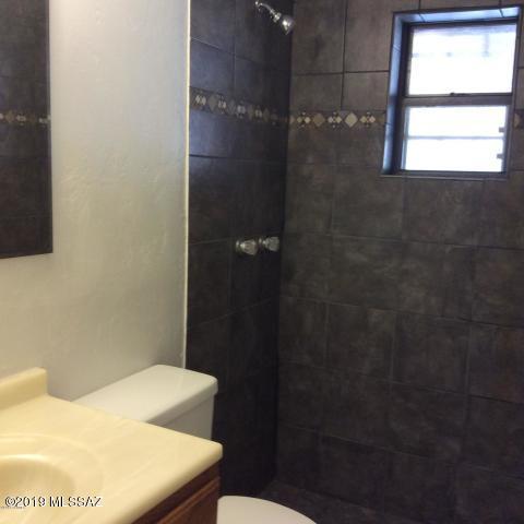 Cottonwood Manor - Residential Lease