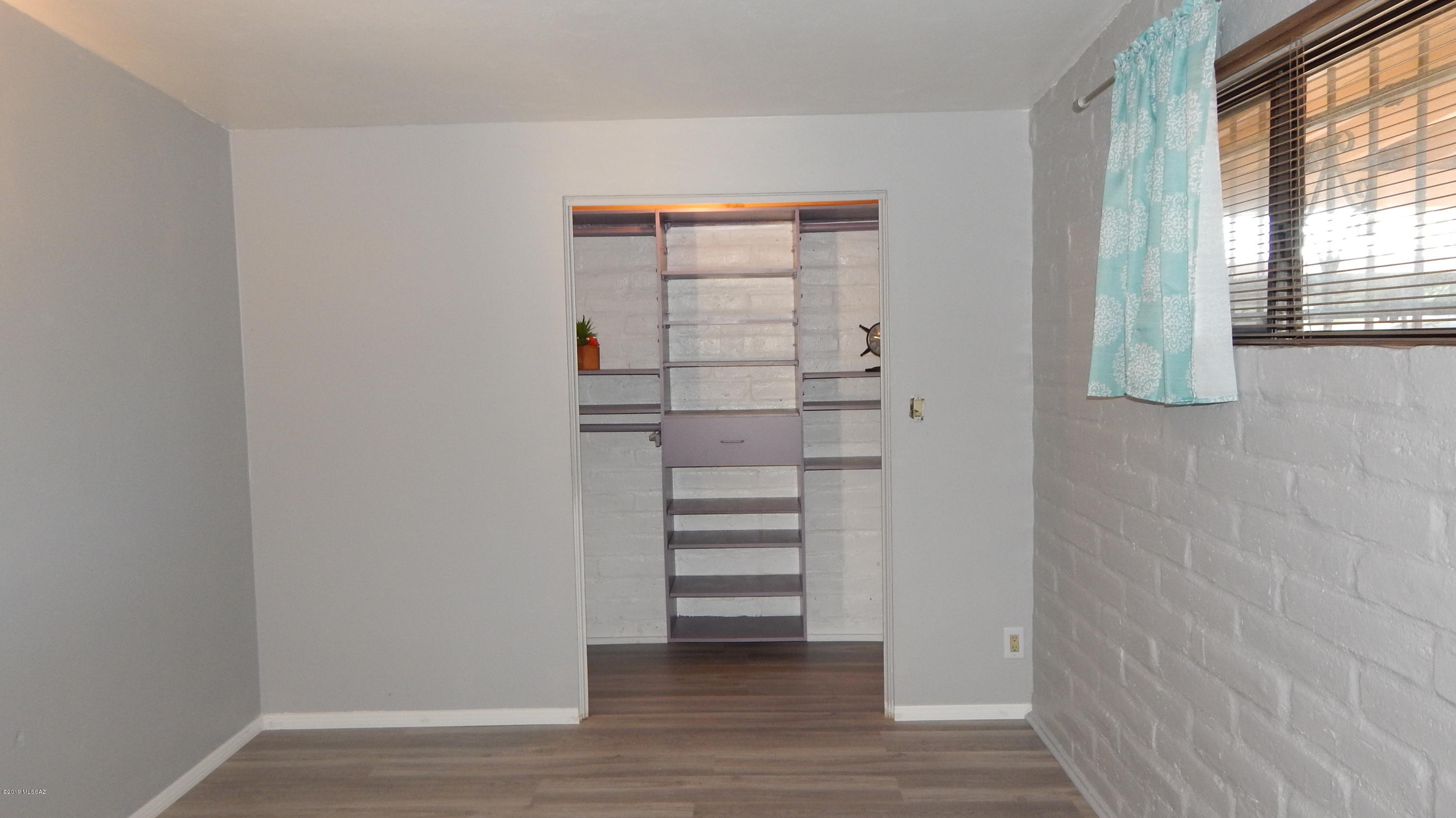 Cottonwood Manor - Residential Lease