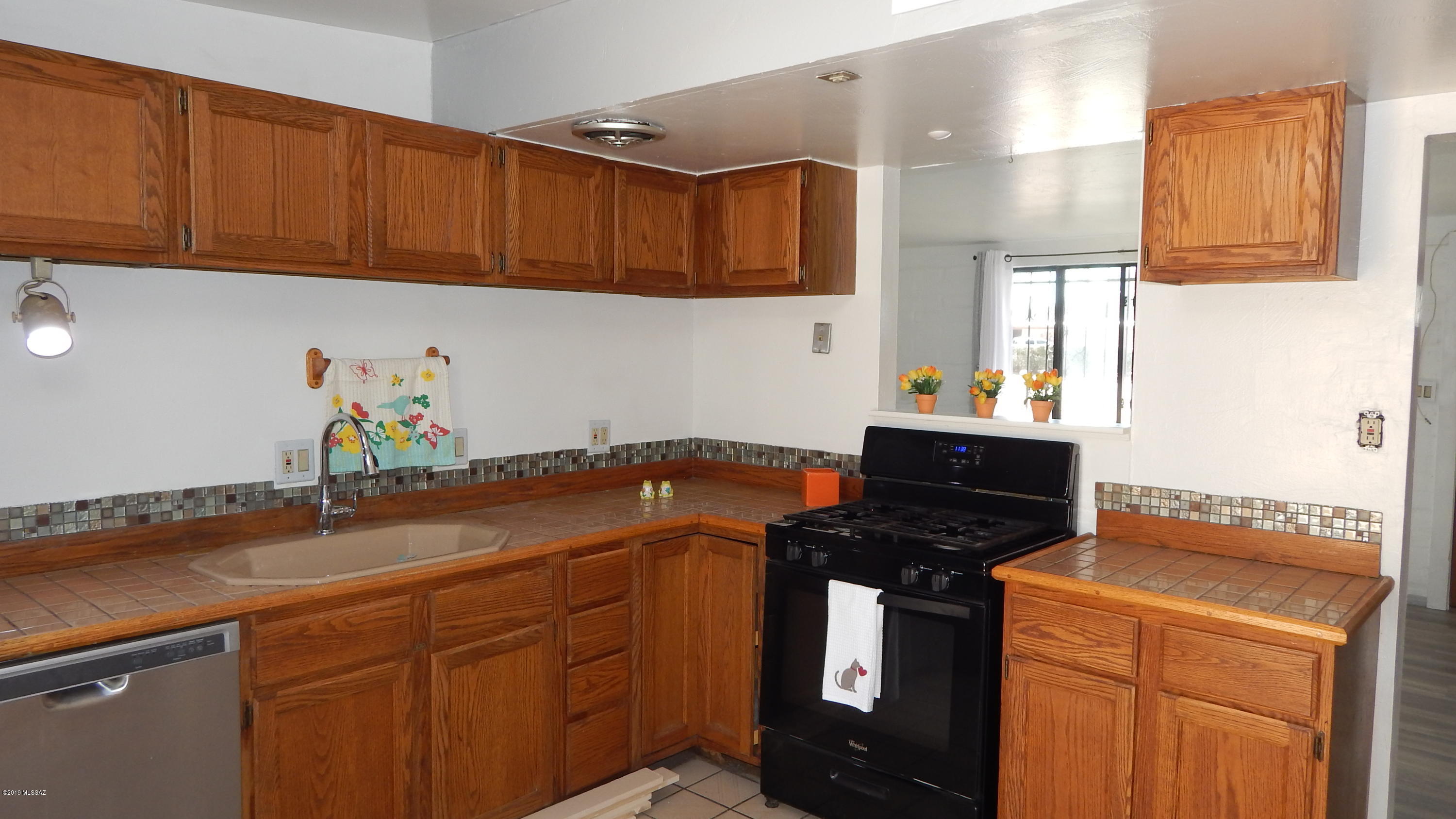 Cottonwood Manor - Residential Lease