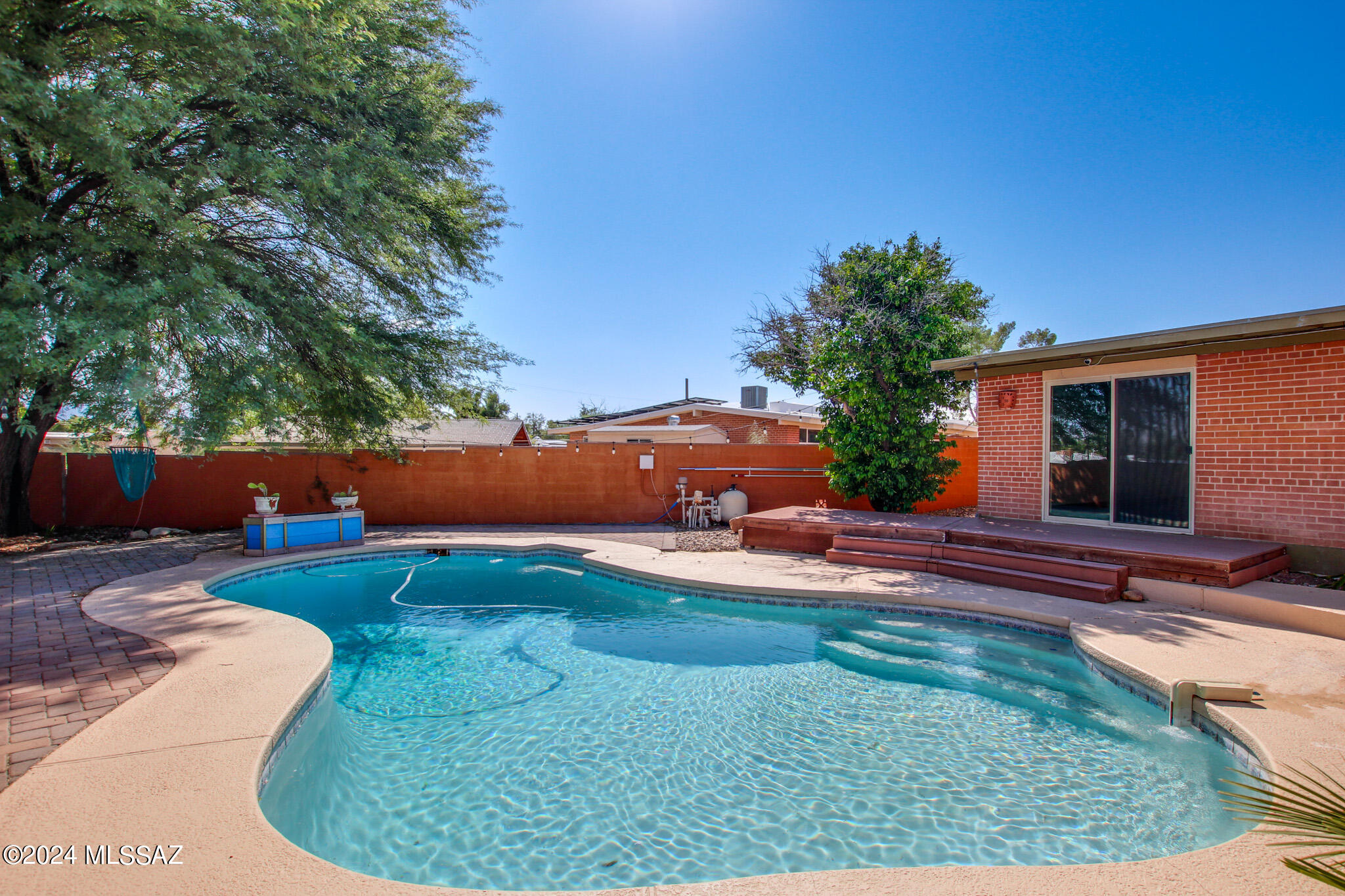 Longview Estates (194-470) - Residential