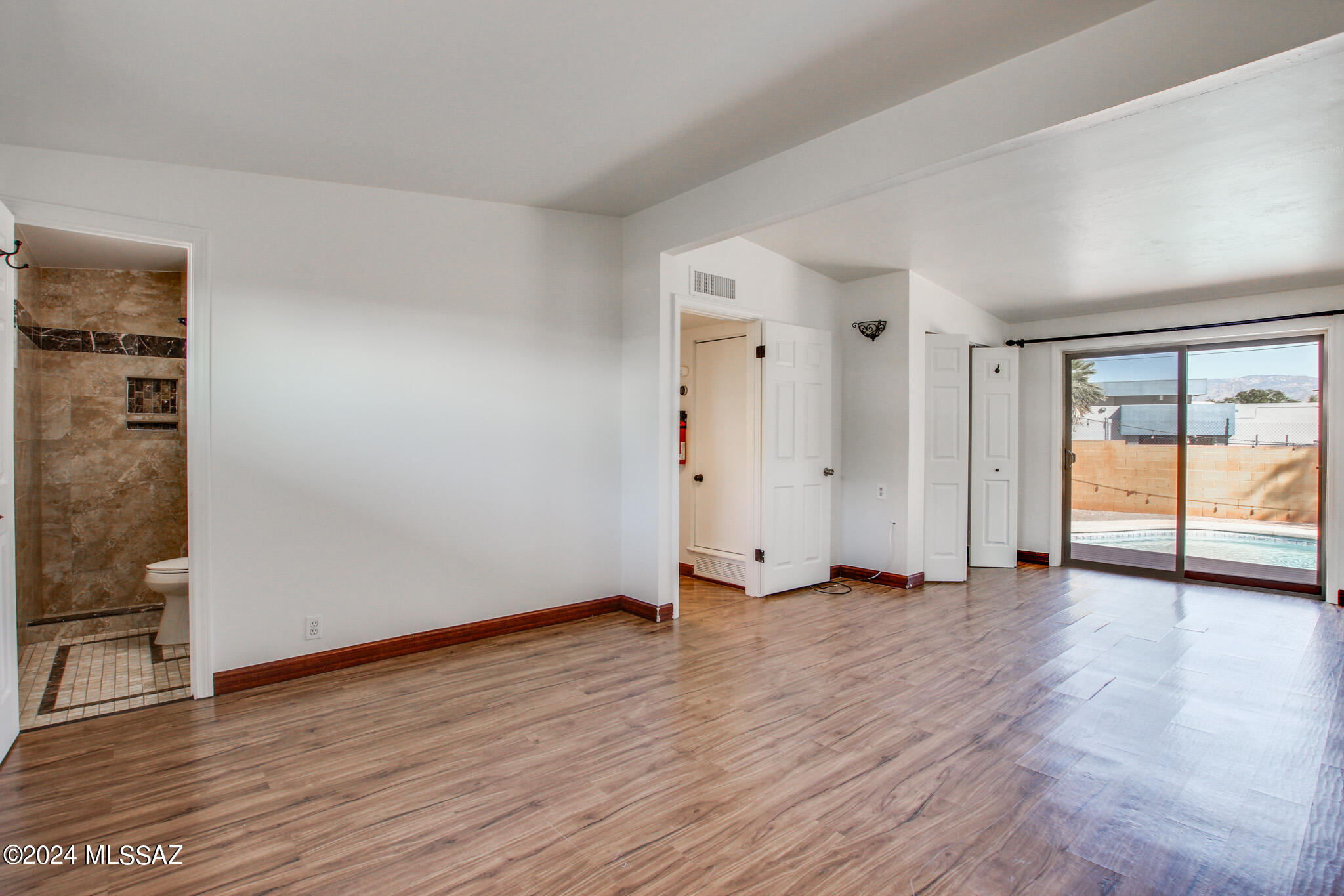 Longview Estates (194-470) - Residential