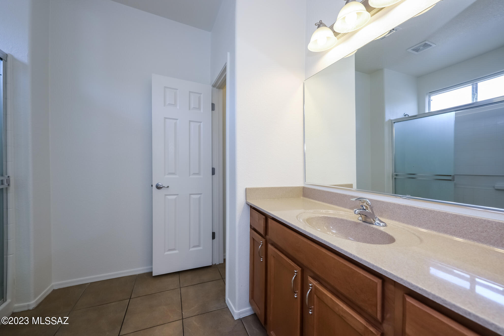 Presidio Vista (1-36, 118-181) - Residential Lease