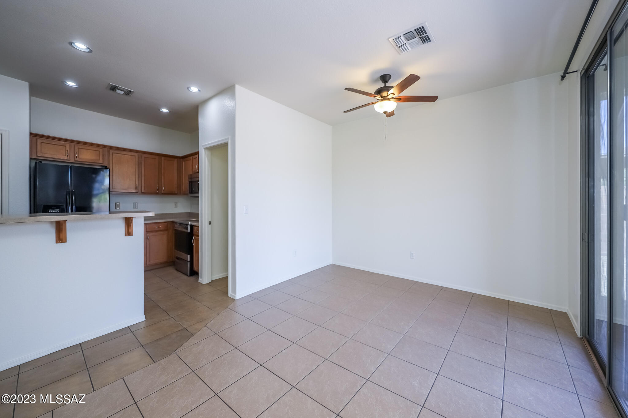 Presidio Vista (1-36, 118-181) - Residential Lease