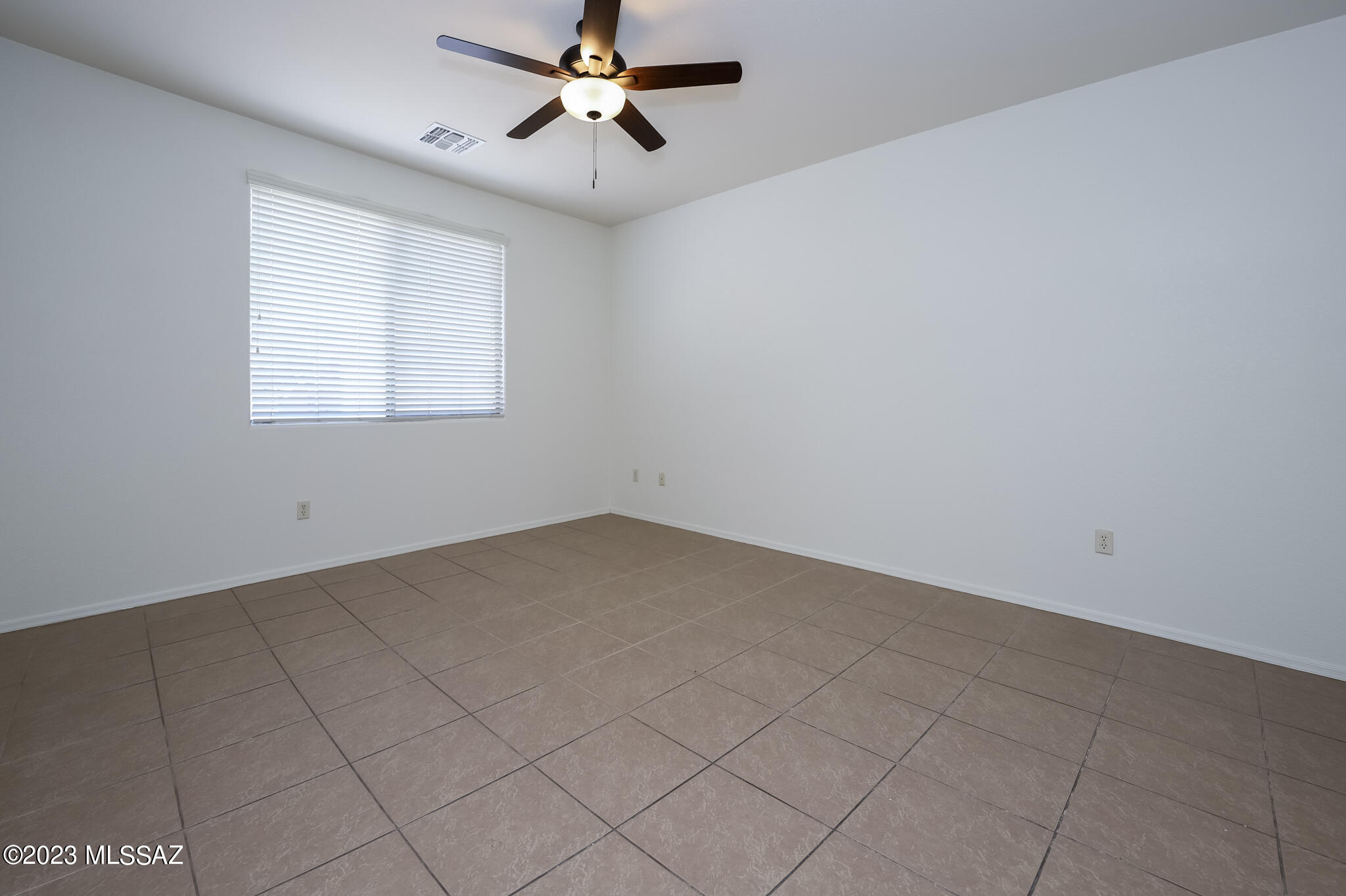Presidio Vista (1-36, 118-181) - Residential Lease