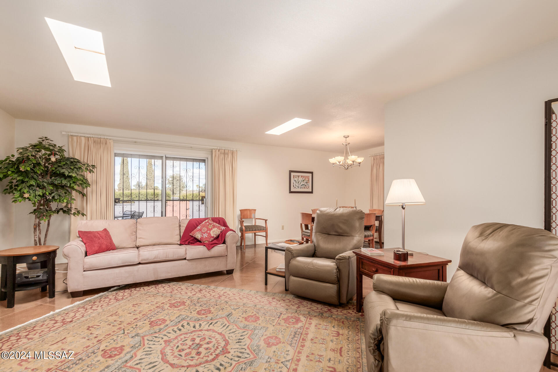 Oro Valley Townhouses (47-52, 58-91) - Residential