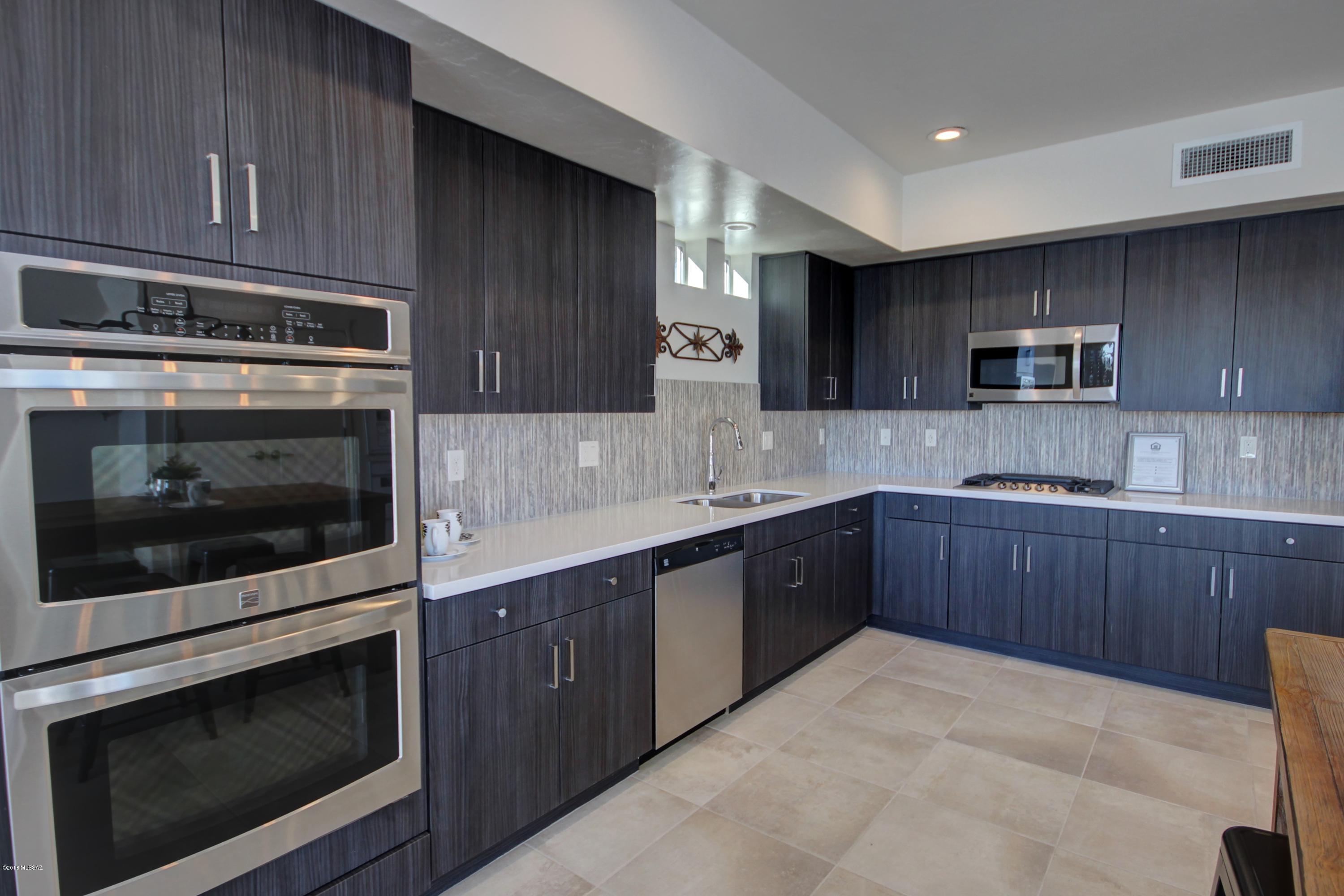 Camino Modern SQ20180120608 - Residential