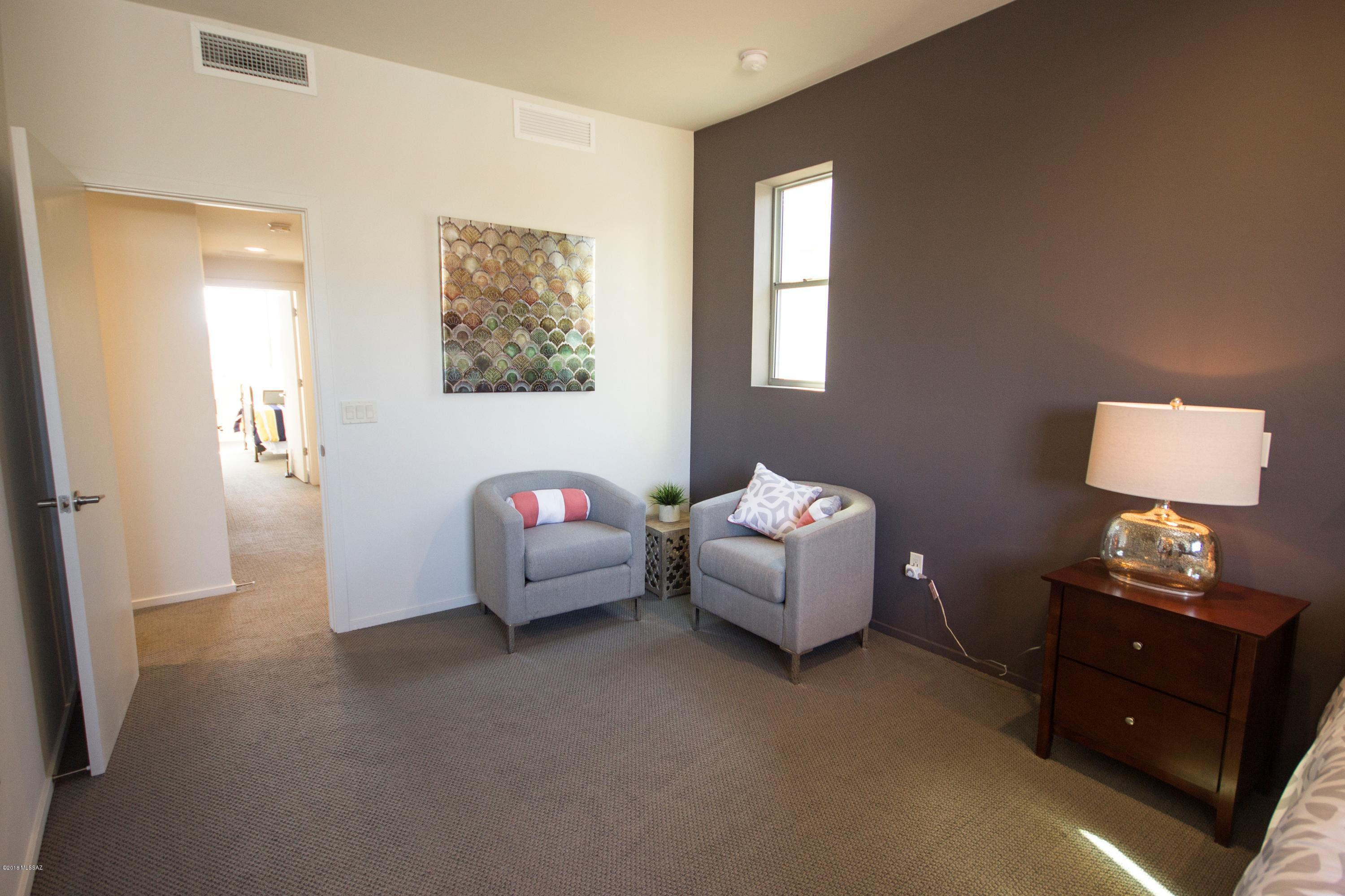 Camino Modern SQ20180120608 - Residential