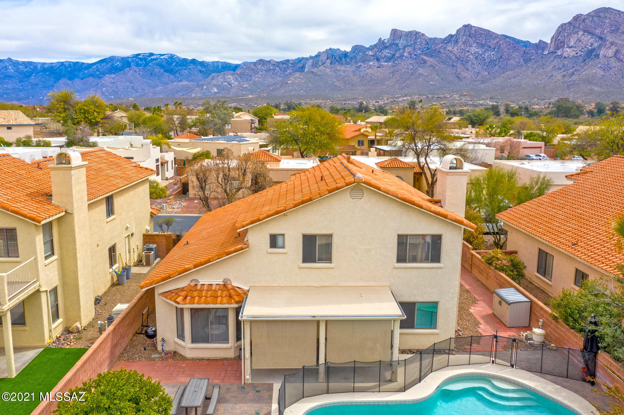 Villages Of La Canada (The) - Residential