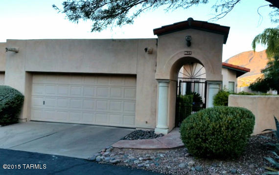 Come check out the unbelievable, unobstructed mountain views from the back patio and great room fireplace area! This home is located in a lovely gated community and embraces plenty of flexibility to add personal touches!  Home is priced to sell, don't miss out on this amazing opportunity to call this your home!