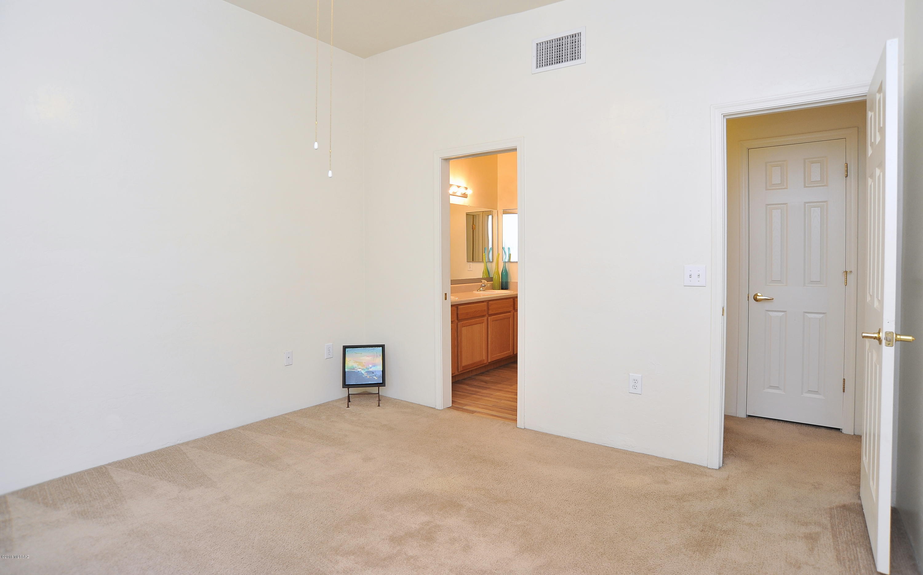 Flowers Condominiums Units 1-16 - Residential