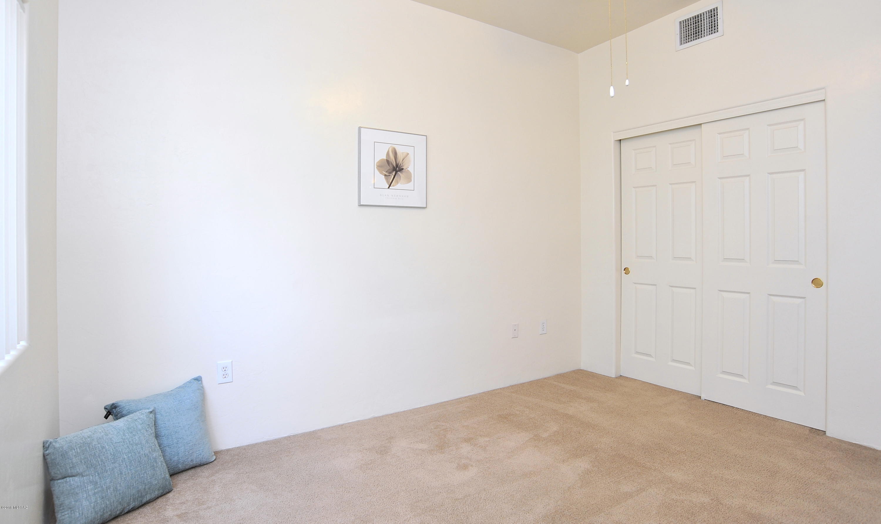 Flowers Condominiums Units 1-16 - Residential