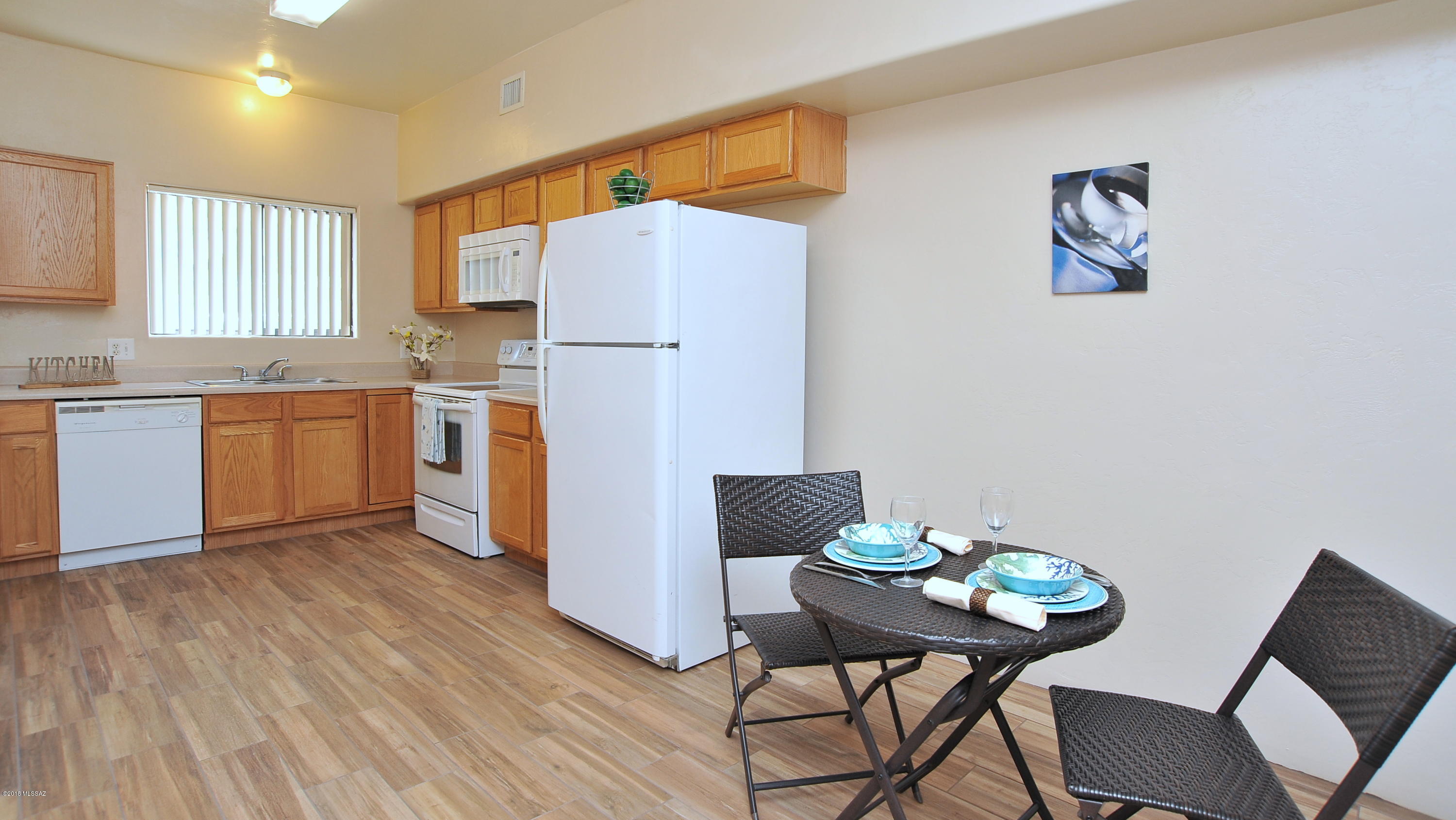 Flowers Condominiums Units 1-16 - Residential