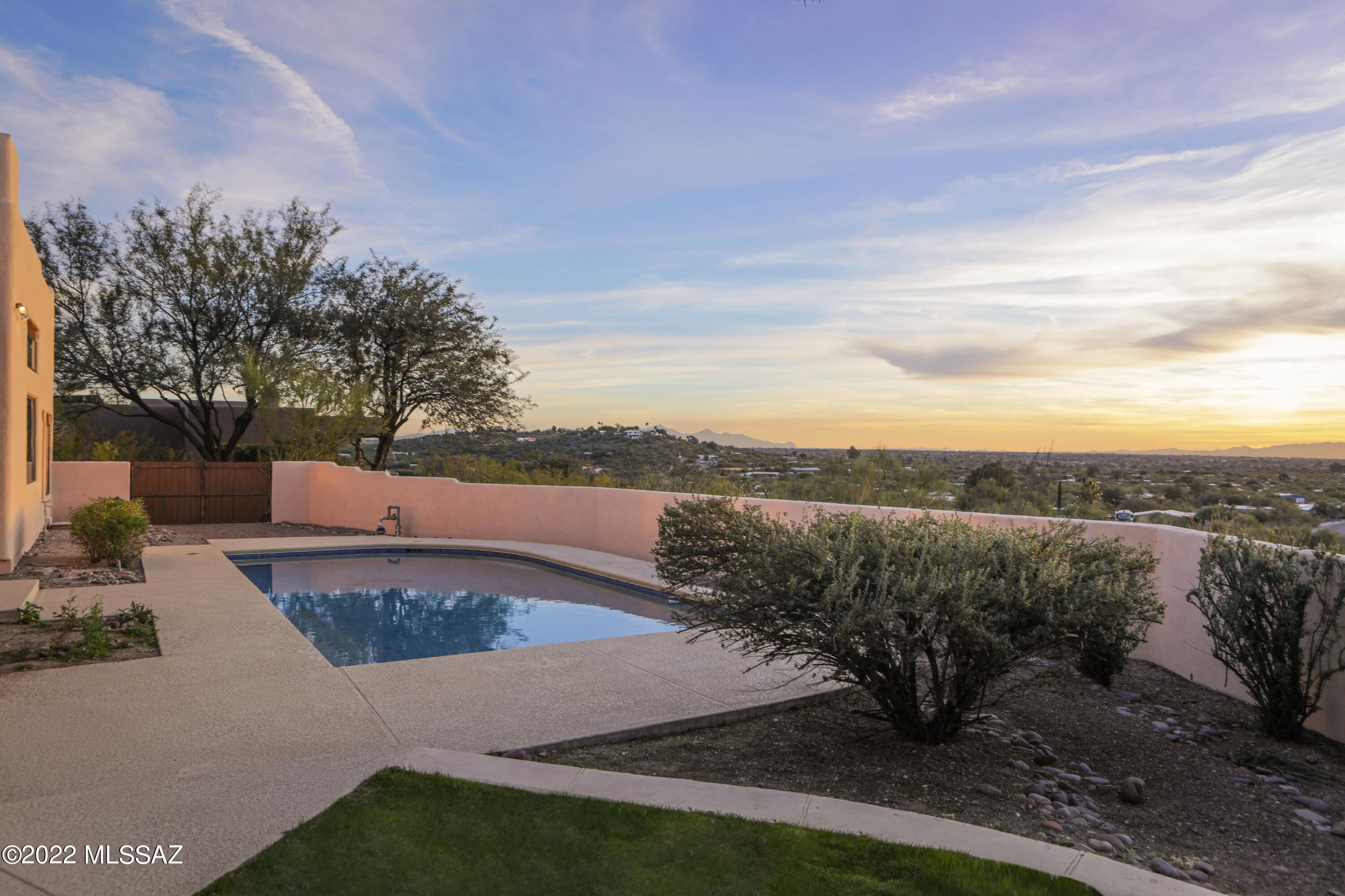 Catalina Del Sol (1-71) - Residential