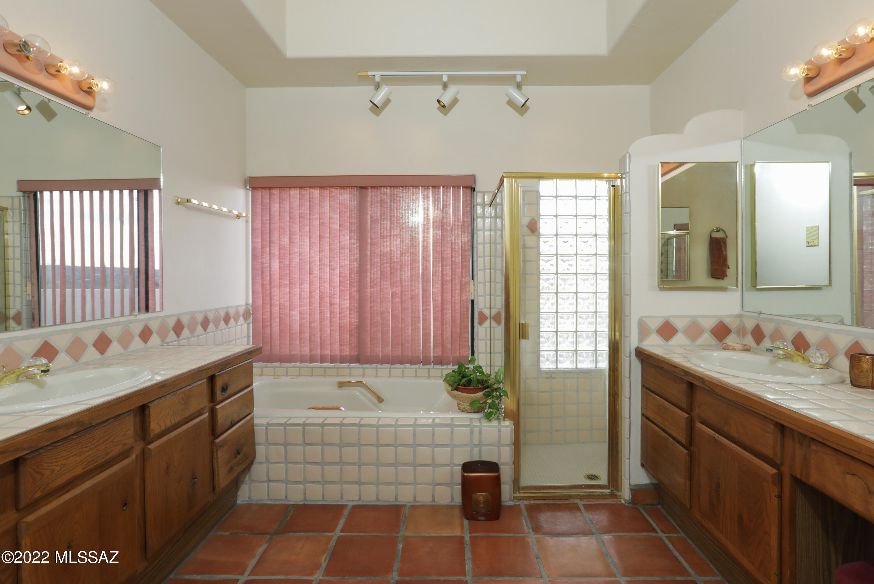 Catalina Del Sol (1-71) - Residential