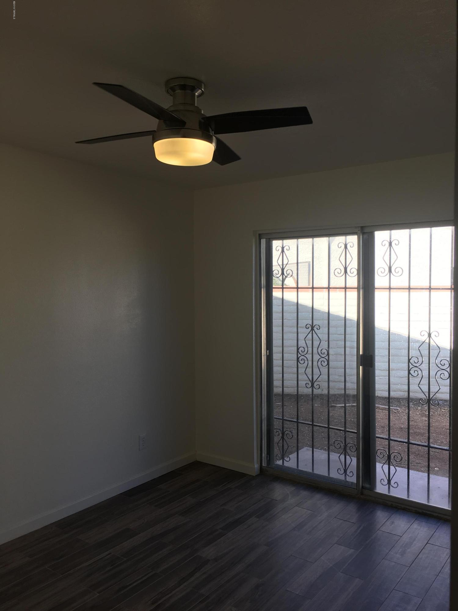 Eastern Hgts Vill - Residential