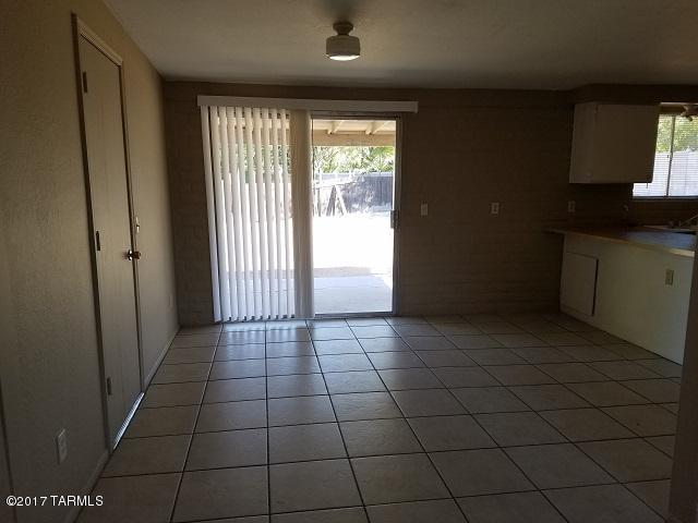 Casas Adobes Park (1-93) - Residential Lease
