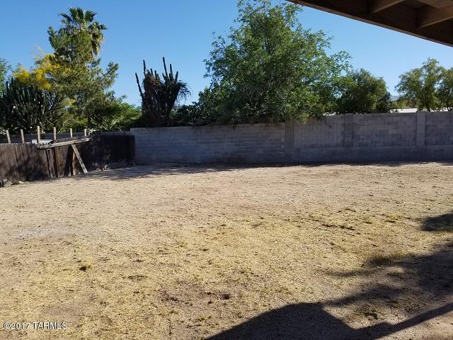 Casas Adobes Park (1-93) - Residential Lease