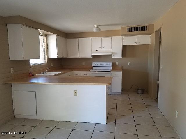 Casas Adobes Park (1-93) - Residential Lease