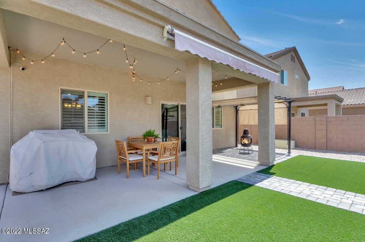 Vista Del Lago Norte SQ20140780198 - Residential