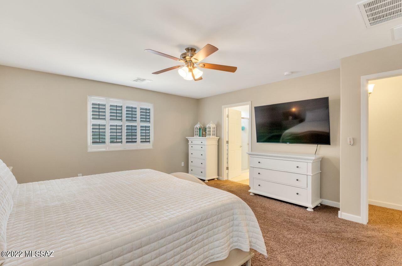 Vista Del Lago Norte SQ20140780198 - Residential