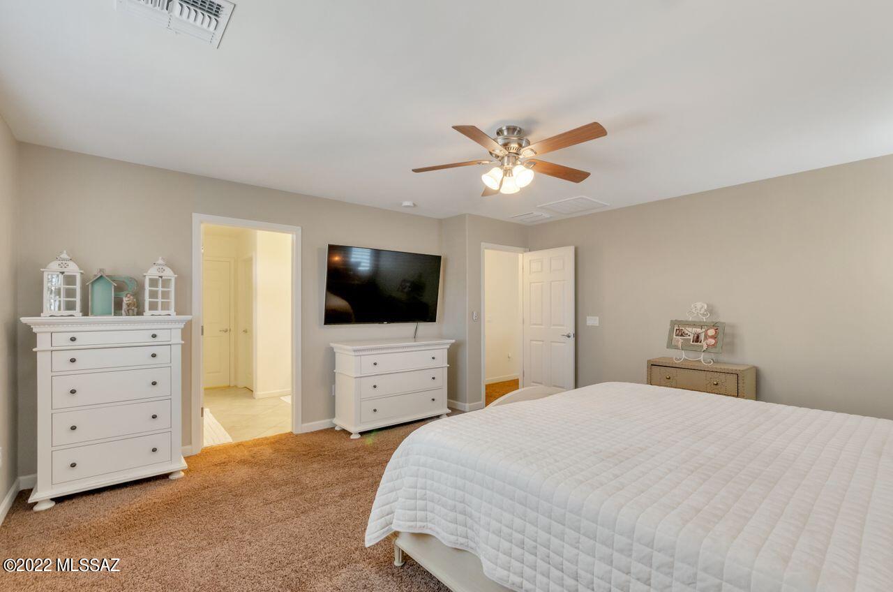 Vista Del Lago Norte SQ20140780198 - Residential