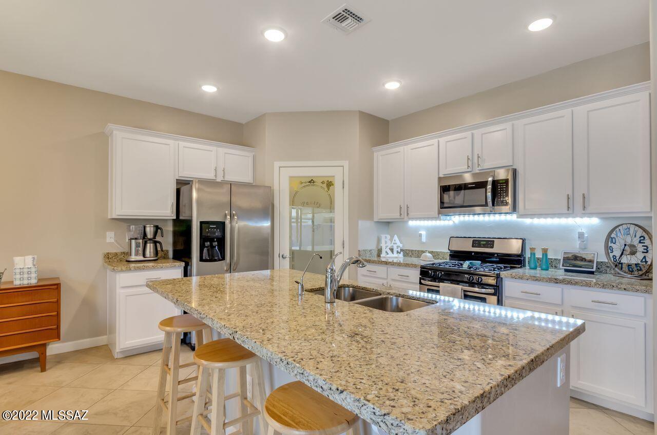 Vista Del Lago Norte SQ20140780198 - Residential