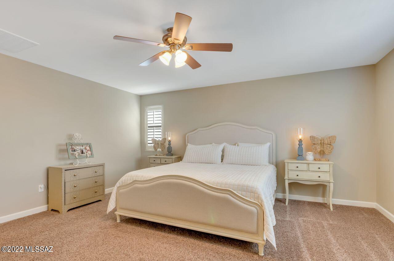 Vista Del Lago Norte SQ20140780198 - Residential
