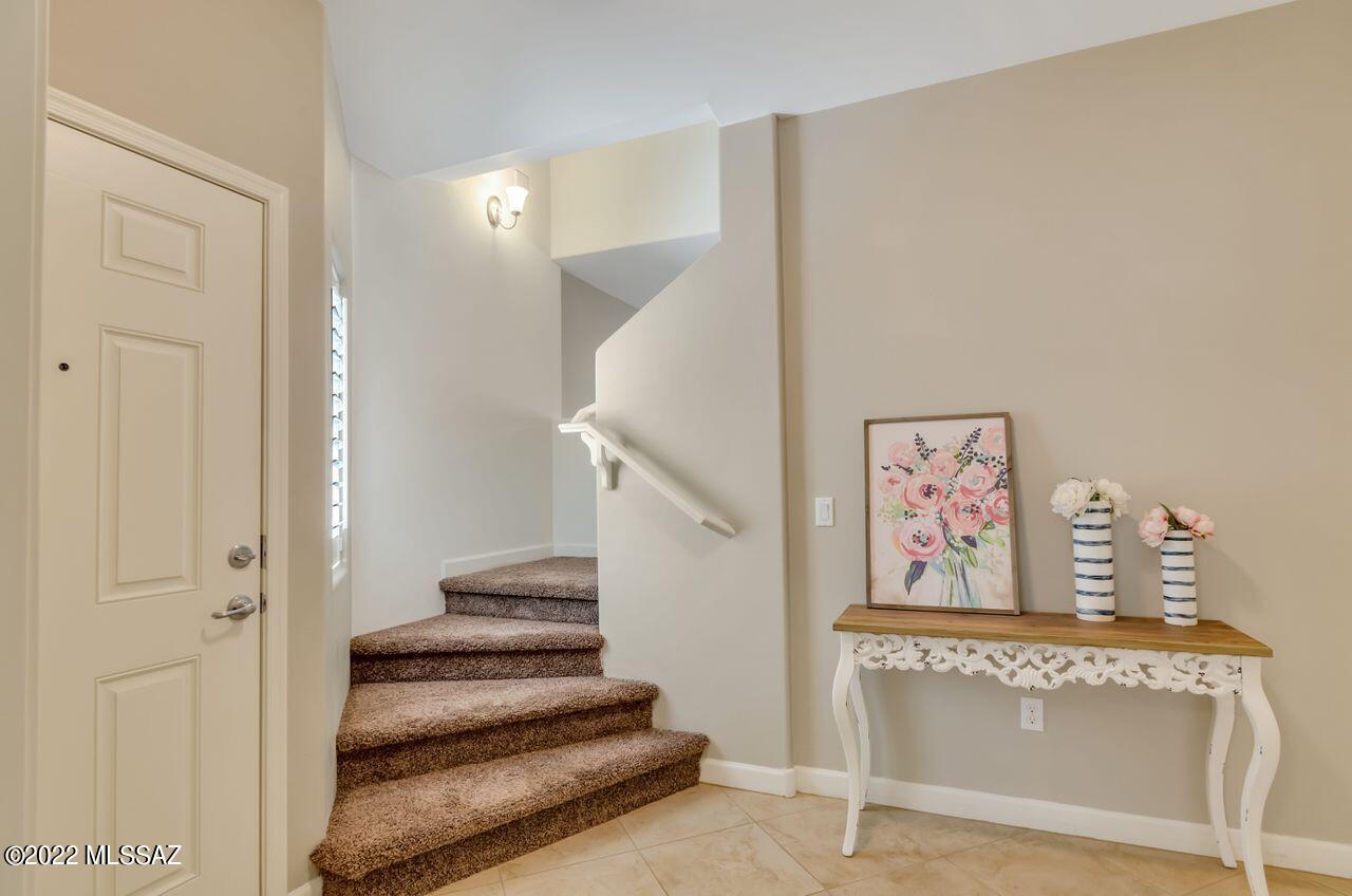 Vista Del Lago Norte SQ20140780198 - Residential