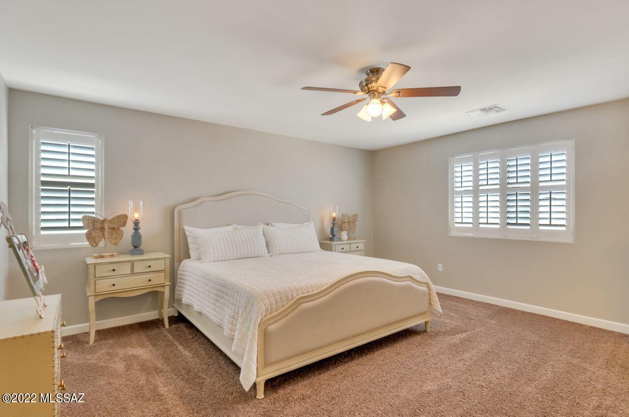 Vista Del Lago Norte SQ20140780198 - Residential