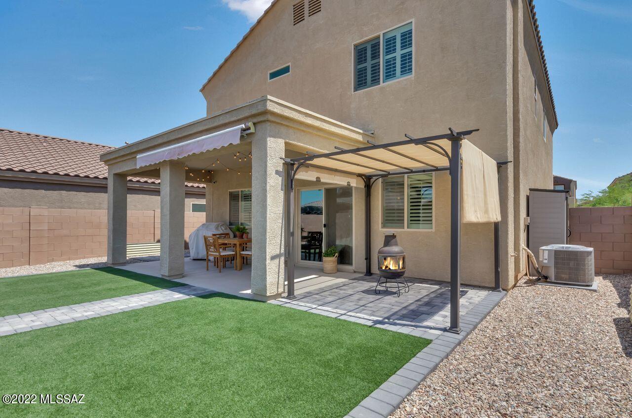 Vista Del Lago Norte SQ20140780198 - Residential
