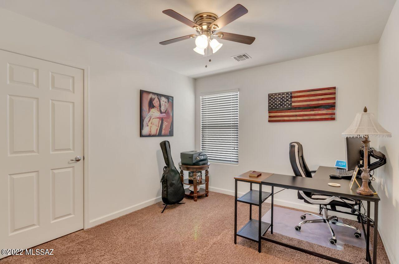 Vista Del Lago Norte SQ20140780198 - Residential