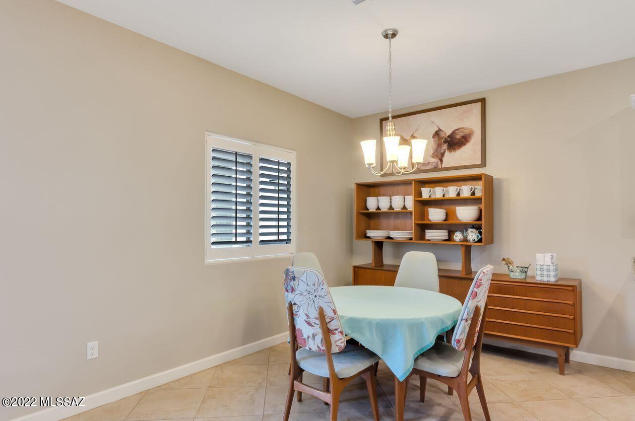 Vista Del Lago Norte SQ20140780198 - Residential