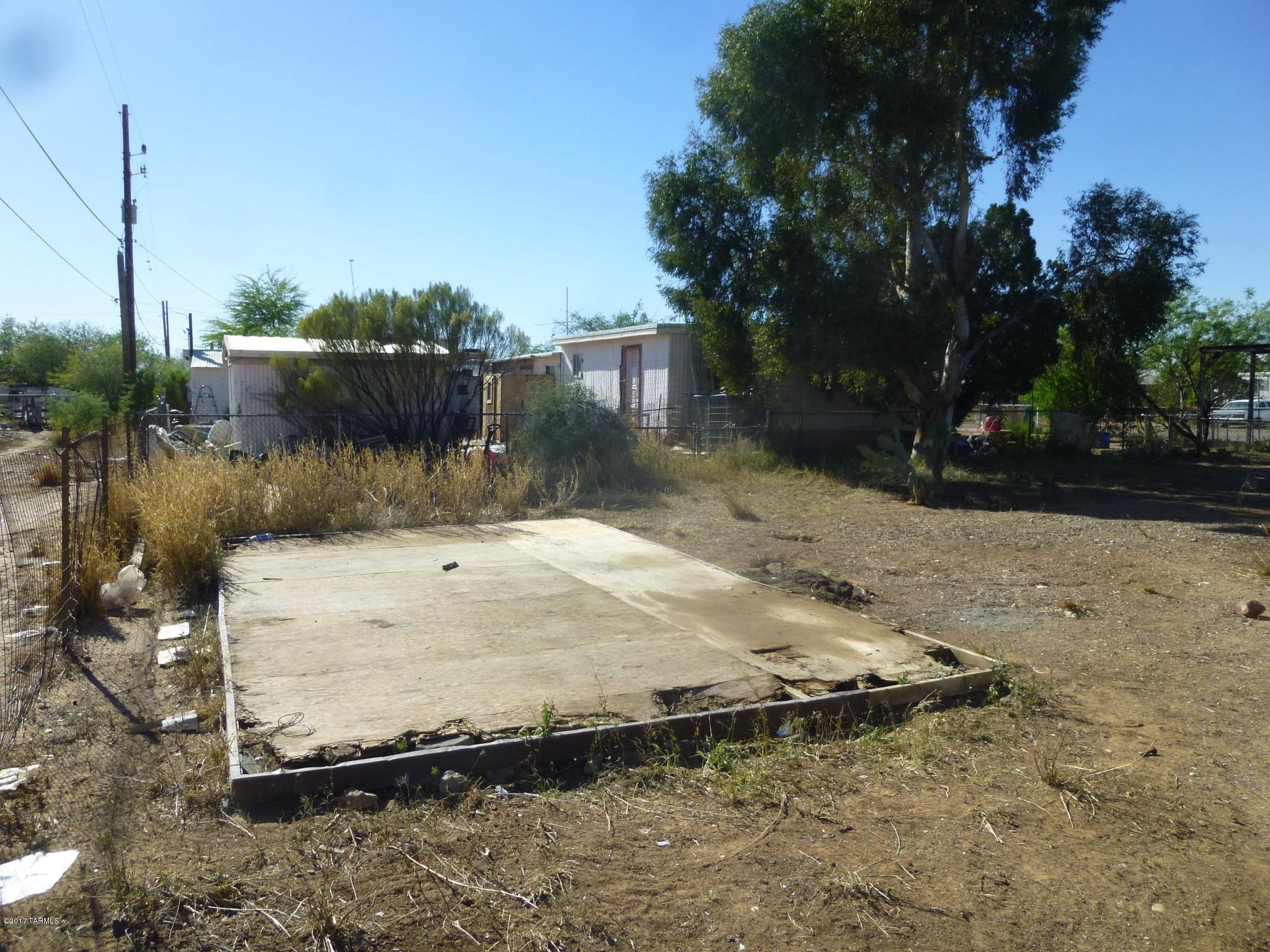 Branding Iron Park - Land
