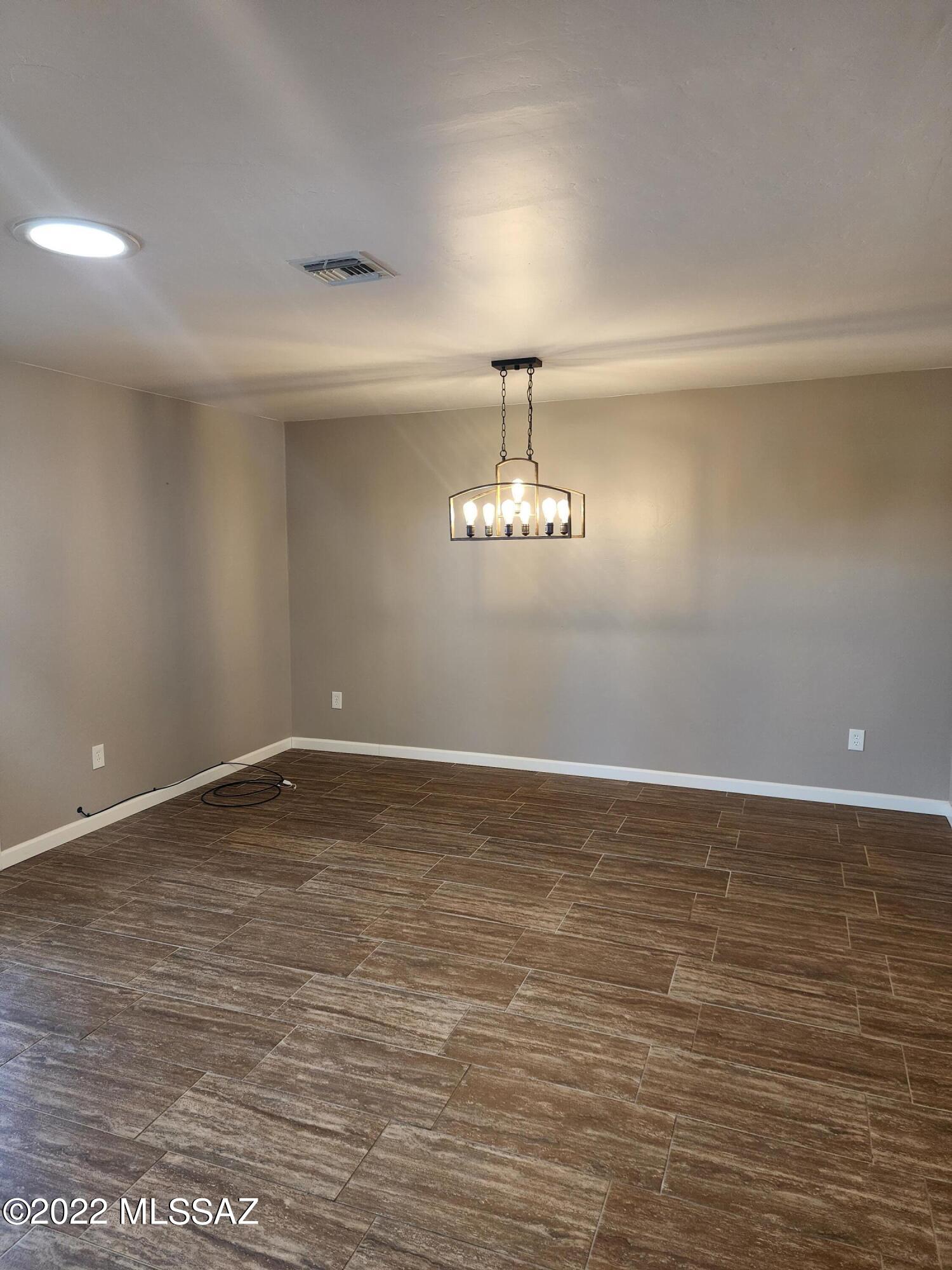 La Cebadilla Estates (1-161) - Residential Lease