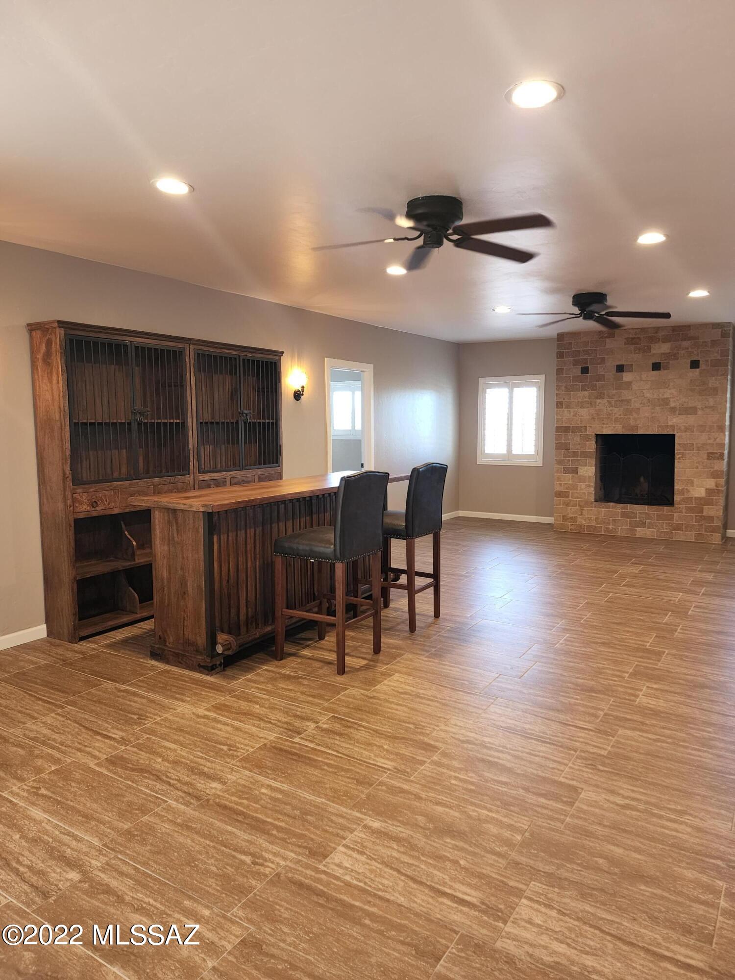 La Cebadilla Estates (1-161) - Residential Lease