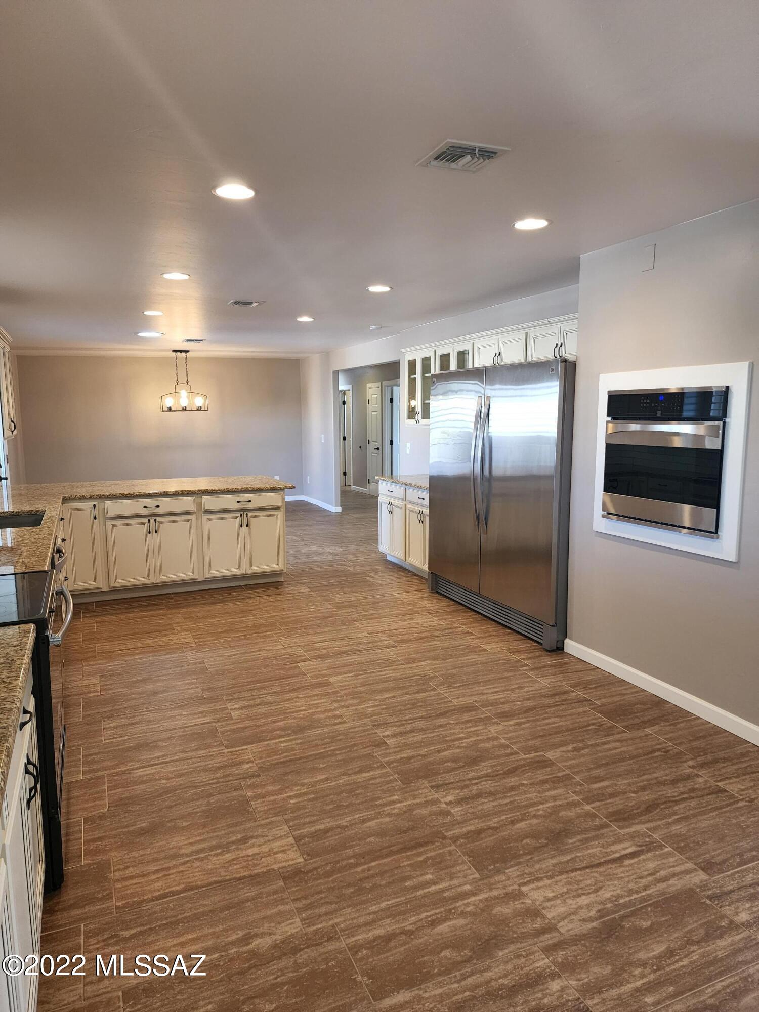 La Cebadilla Estates (1-161) - Residential Lease