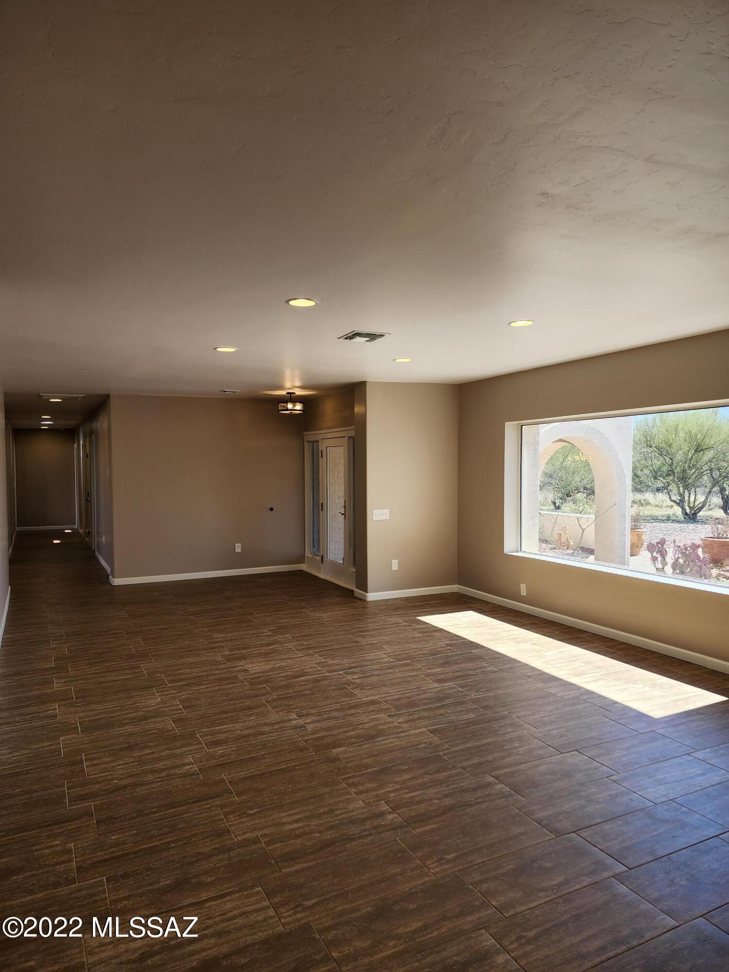 La Cebadilla Estates (1-161) - Residential Lease