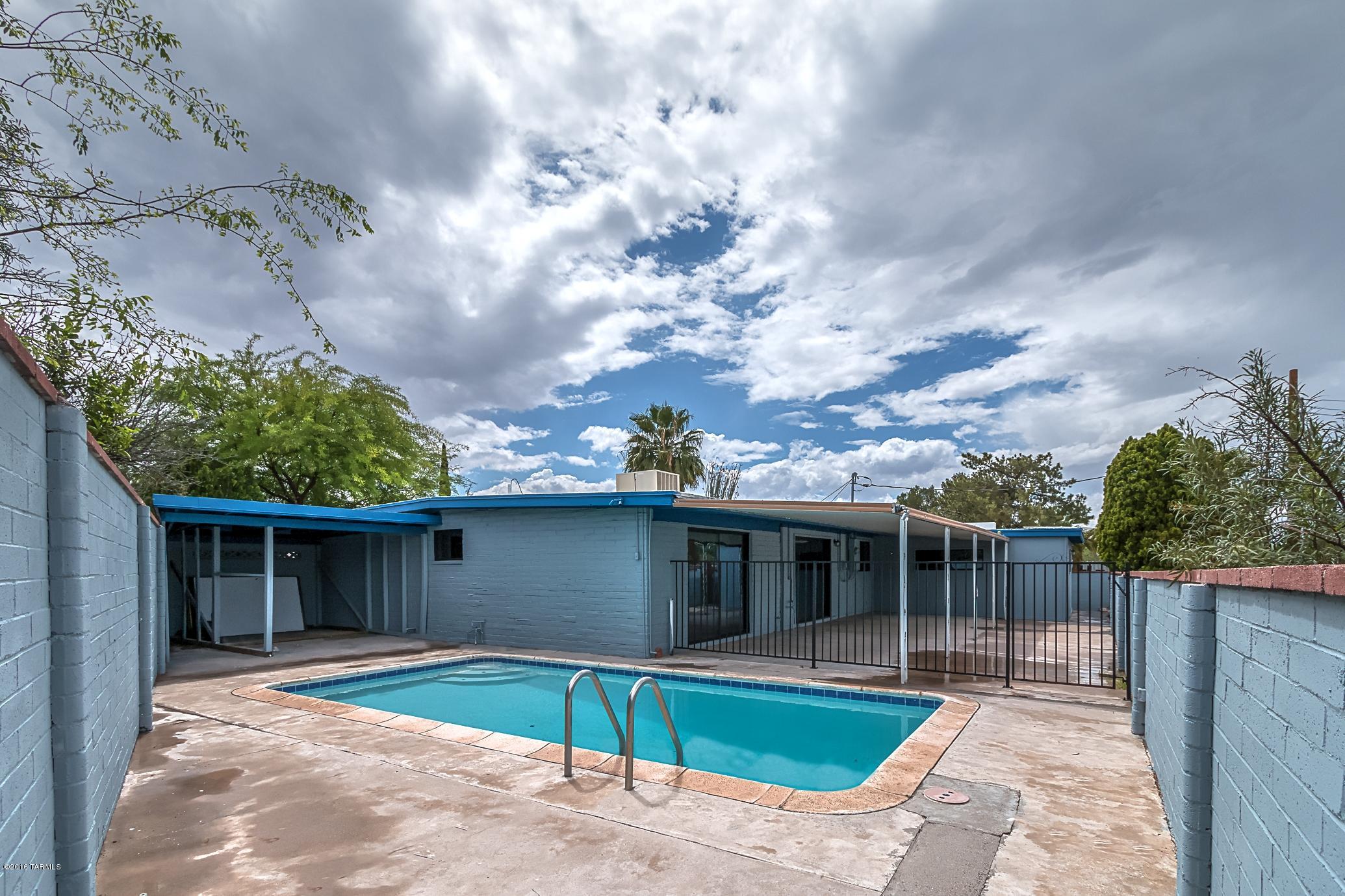 Sherwood Village Terrace (231-546) - Residential