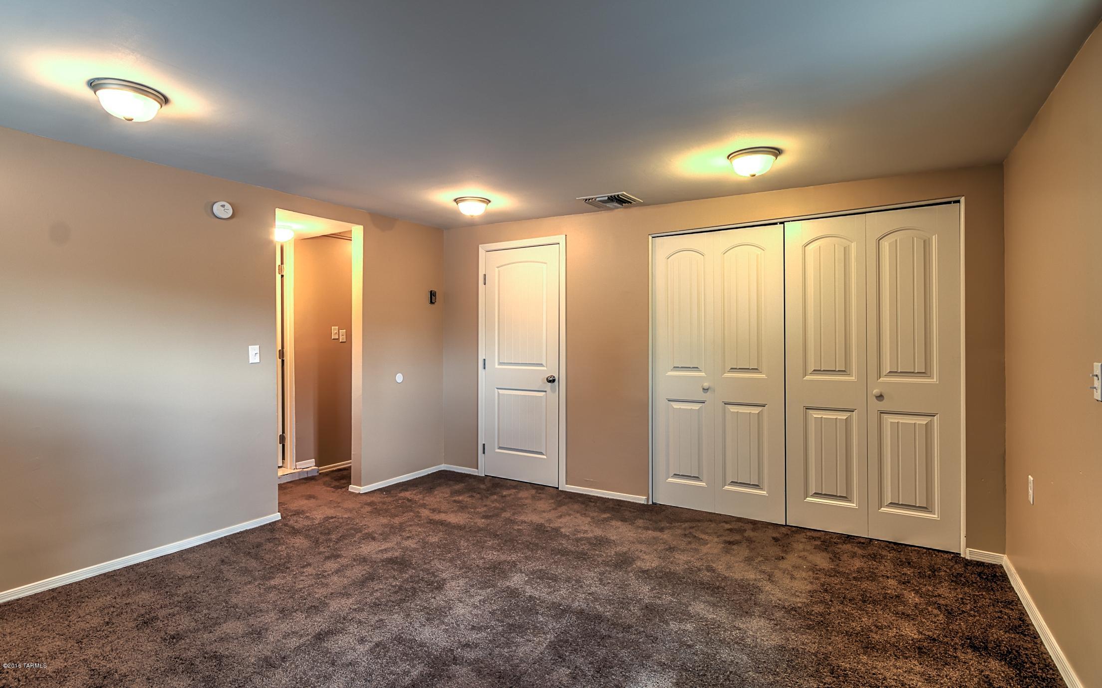 Sherwood Village Terrace (231-546) - Residential